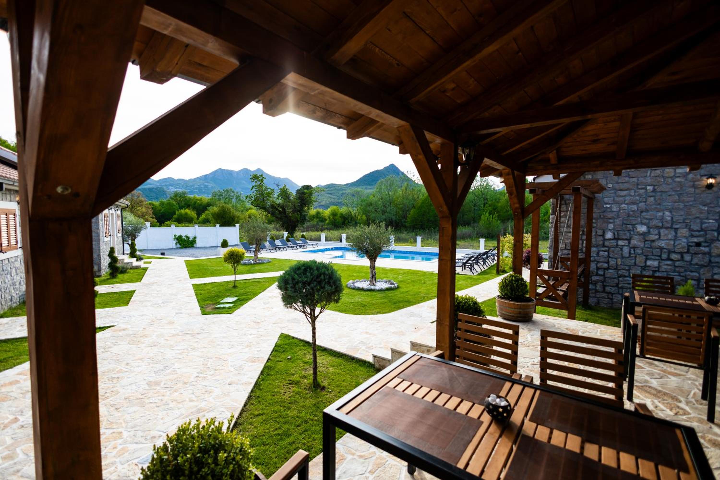 Lake Valley view 5