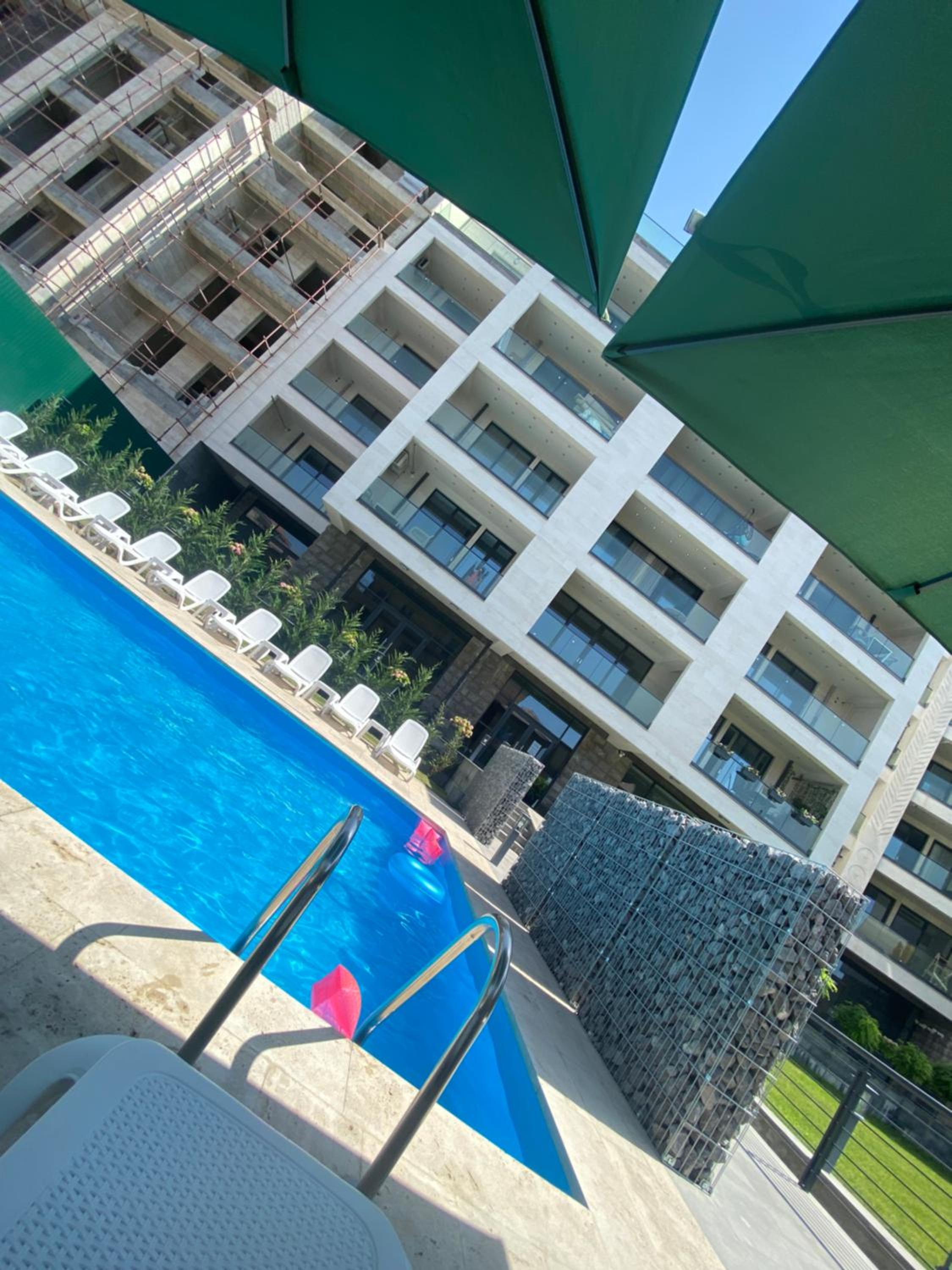A Pool Paradise Apartment