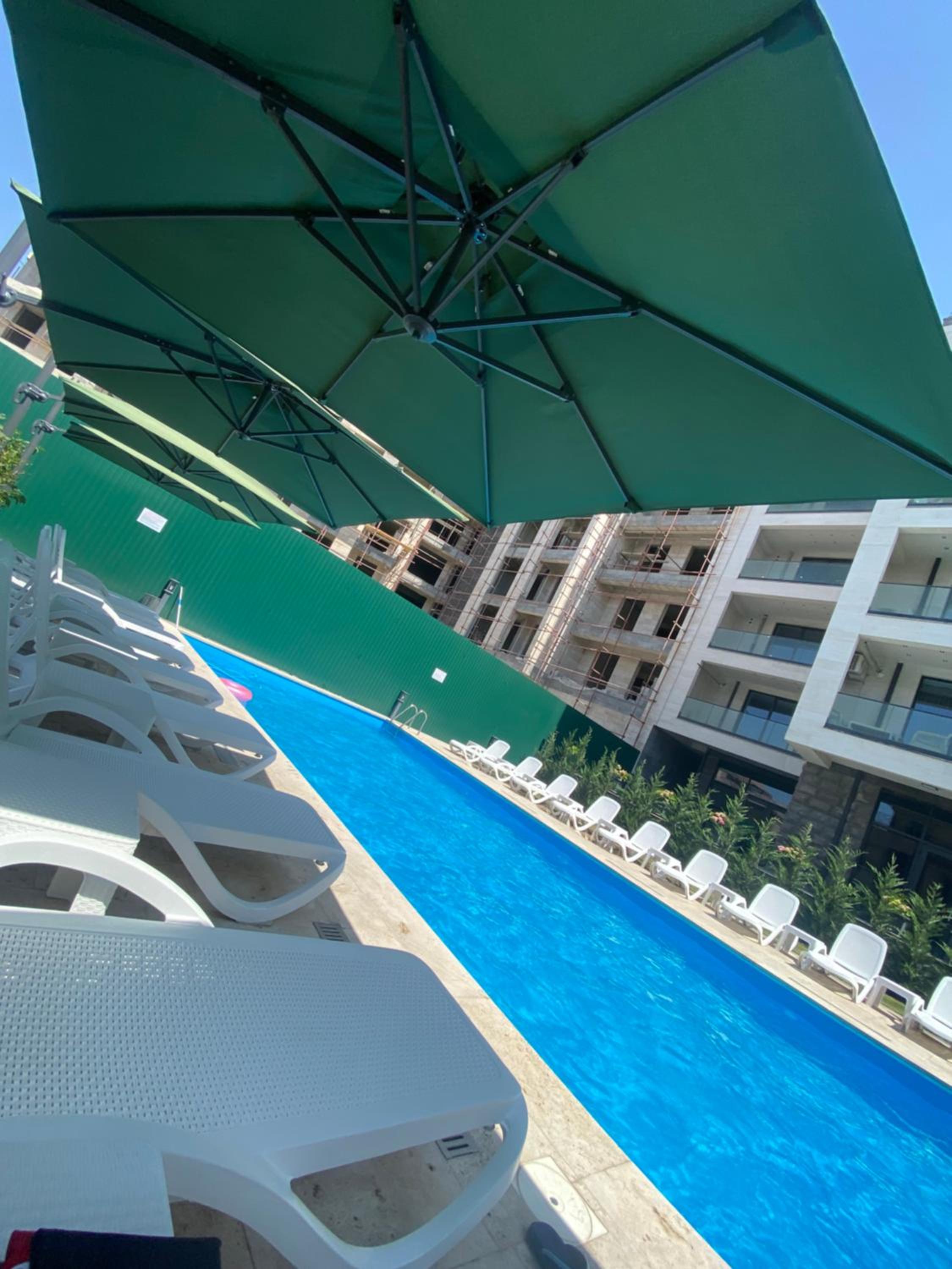 A Pool Paradise Apartment