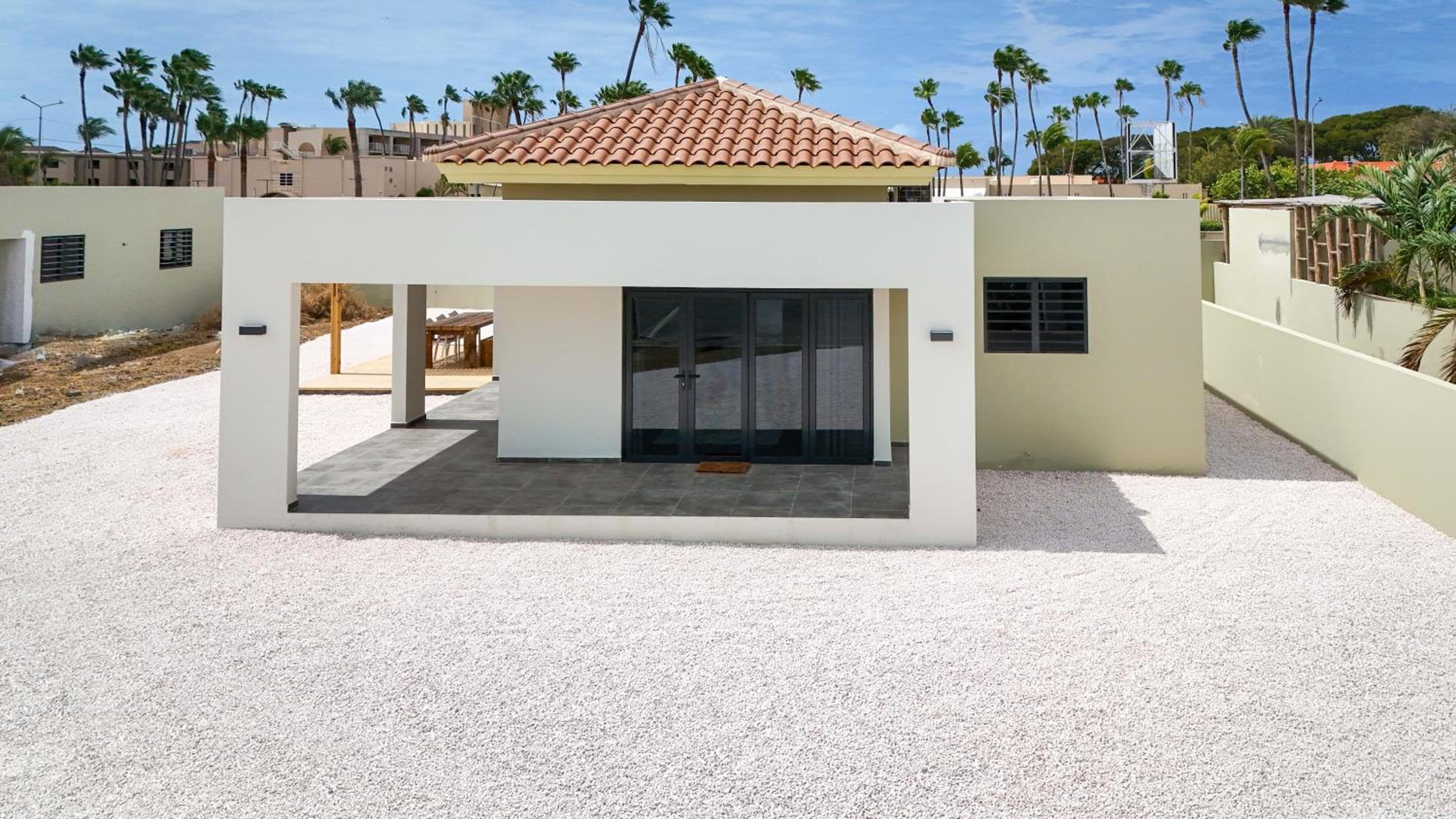 Villa Monrel Mambo Beach
