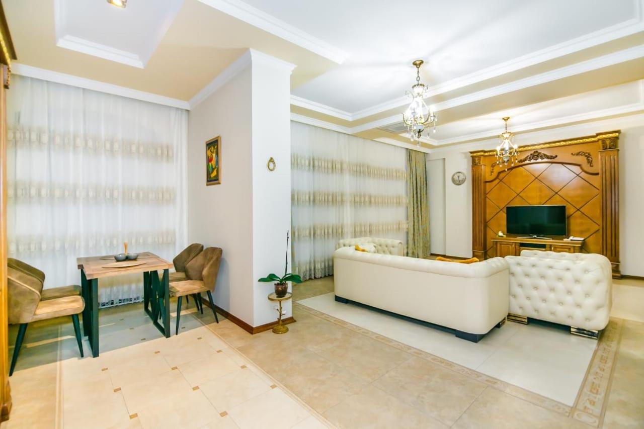 Apartment on Shahin