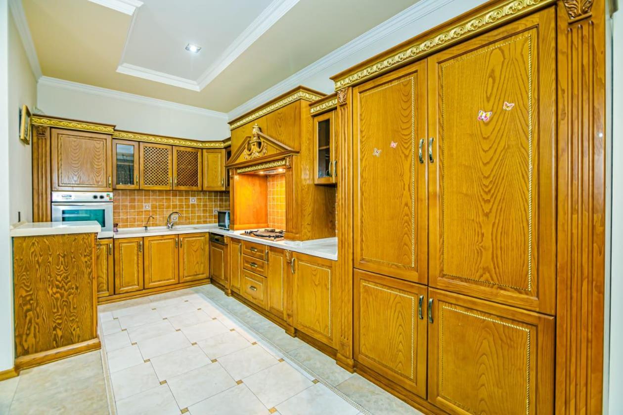 Apartment on Shahin
