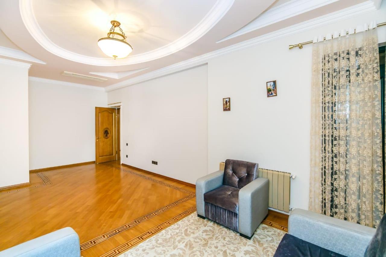 Apartment on Shahin