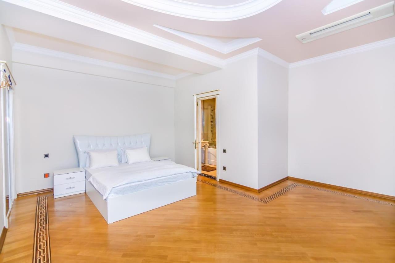Apartment on Shahin