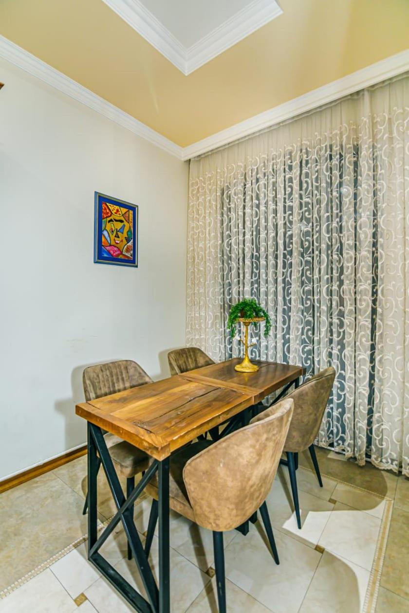 Apartment on Shahin