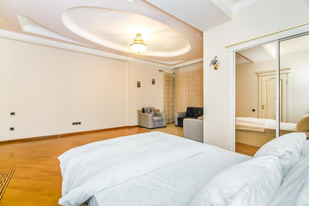 Apartment on Shahin