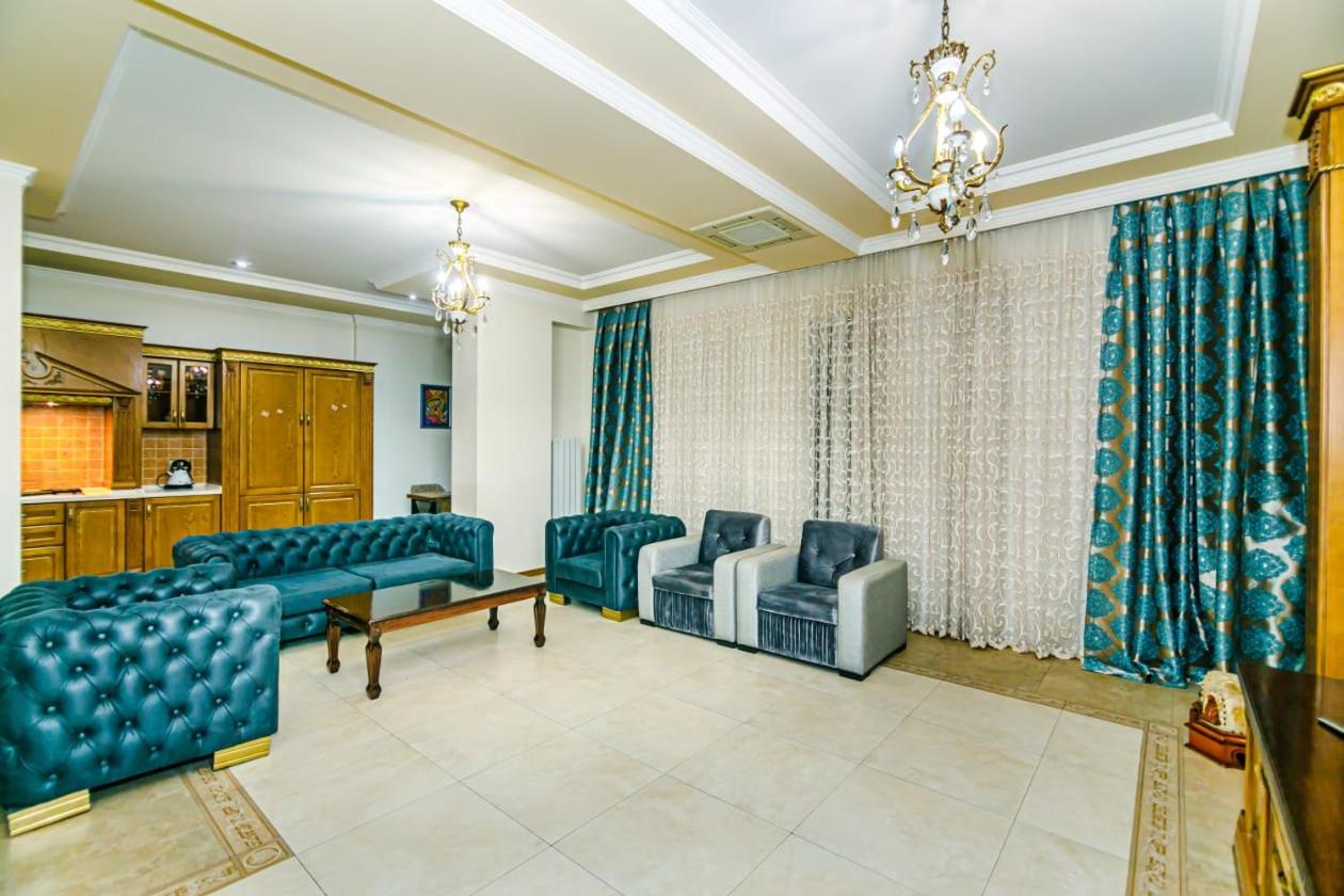 Apartment on Shahin