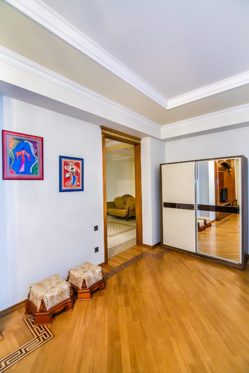 Apartment on Shahin