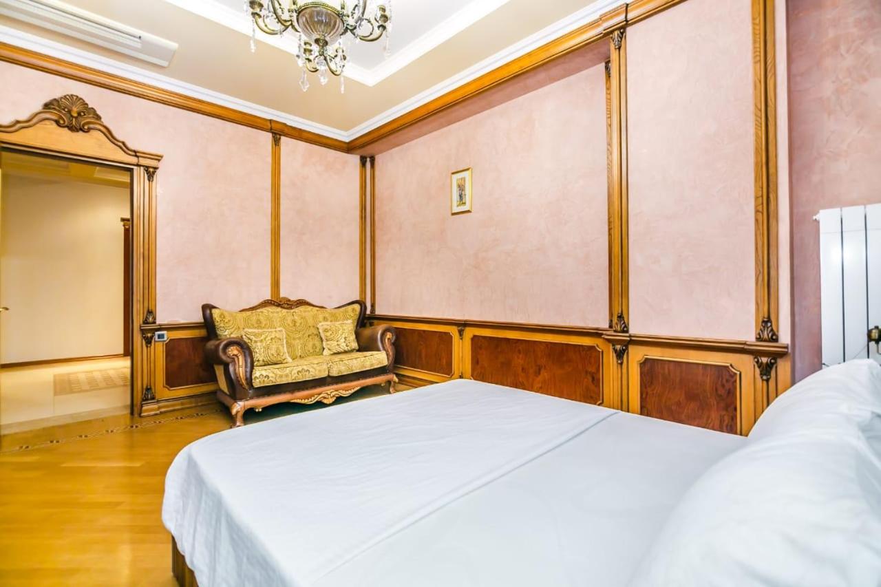 Apartment on Shahin
