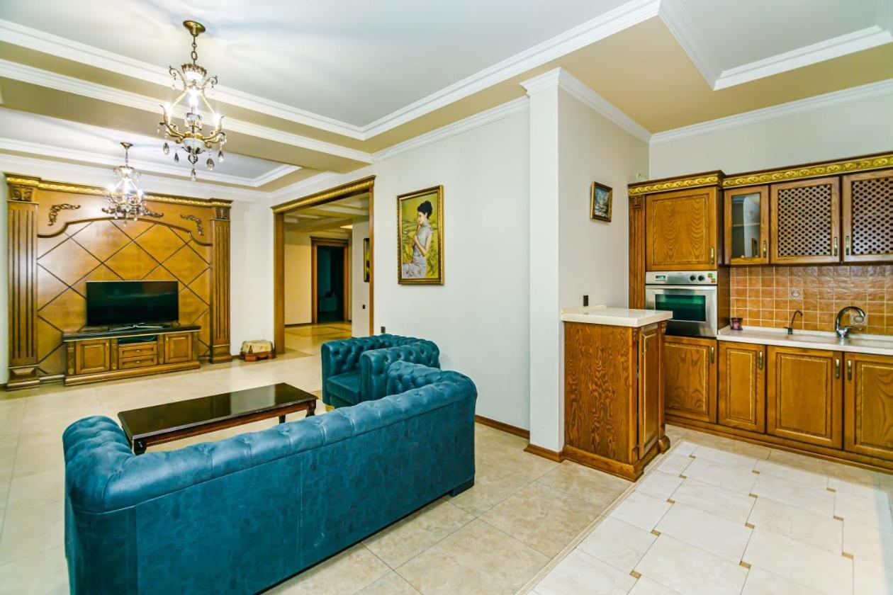 Apartment on Shahin