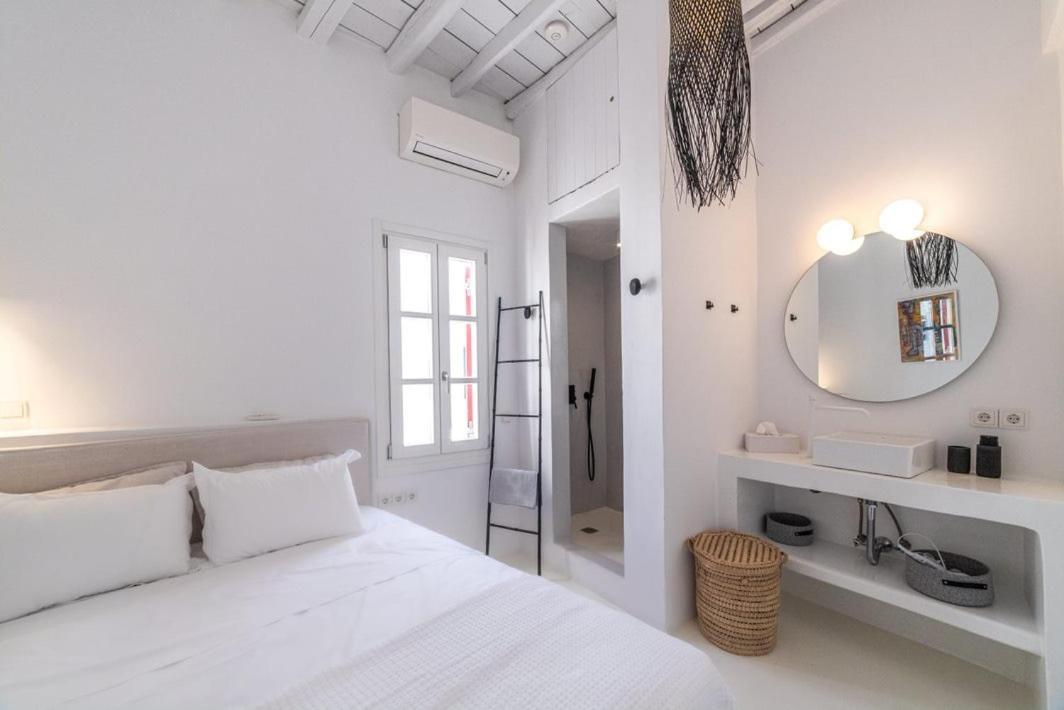 Chiara Mykonos III view 4