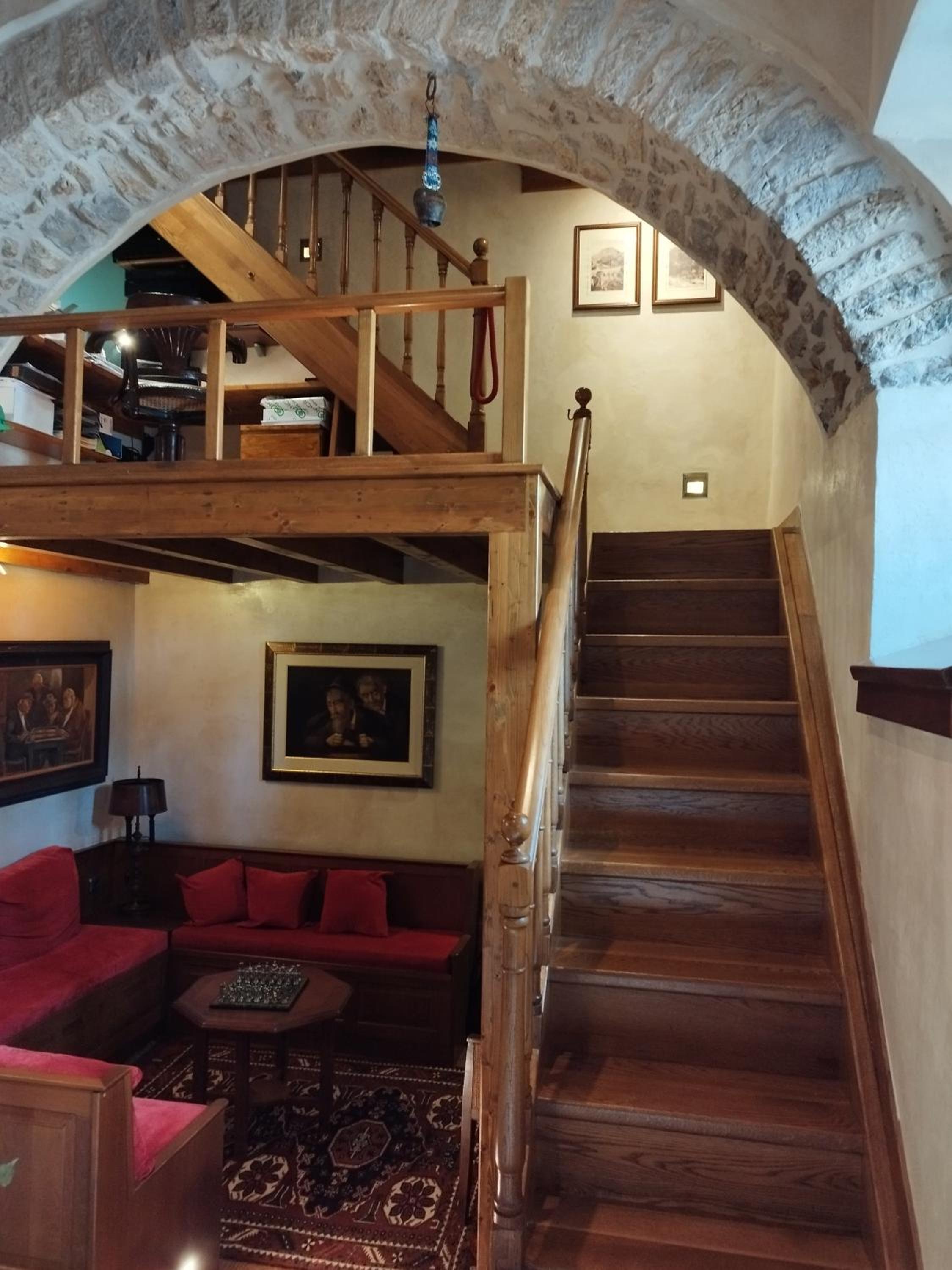 Lousiou Nymphes escape suites