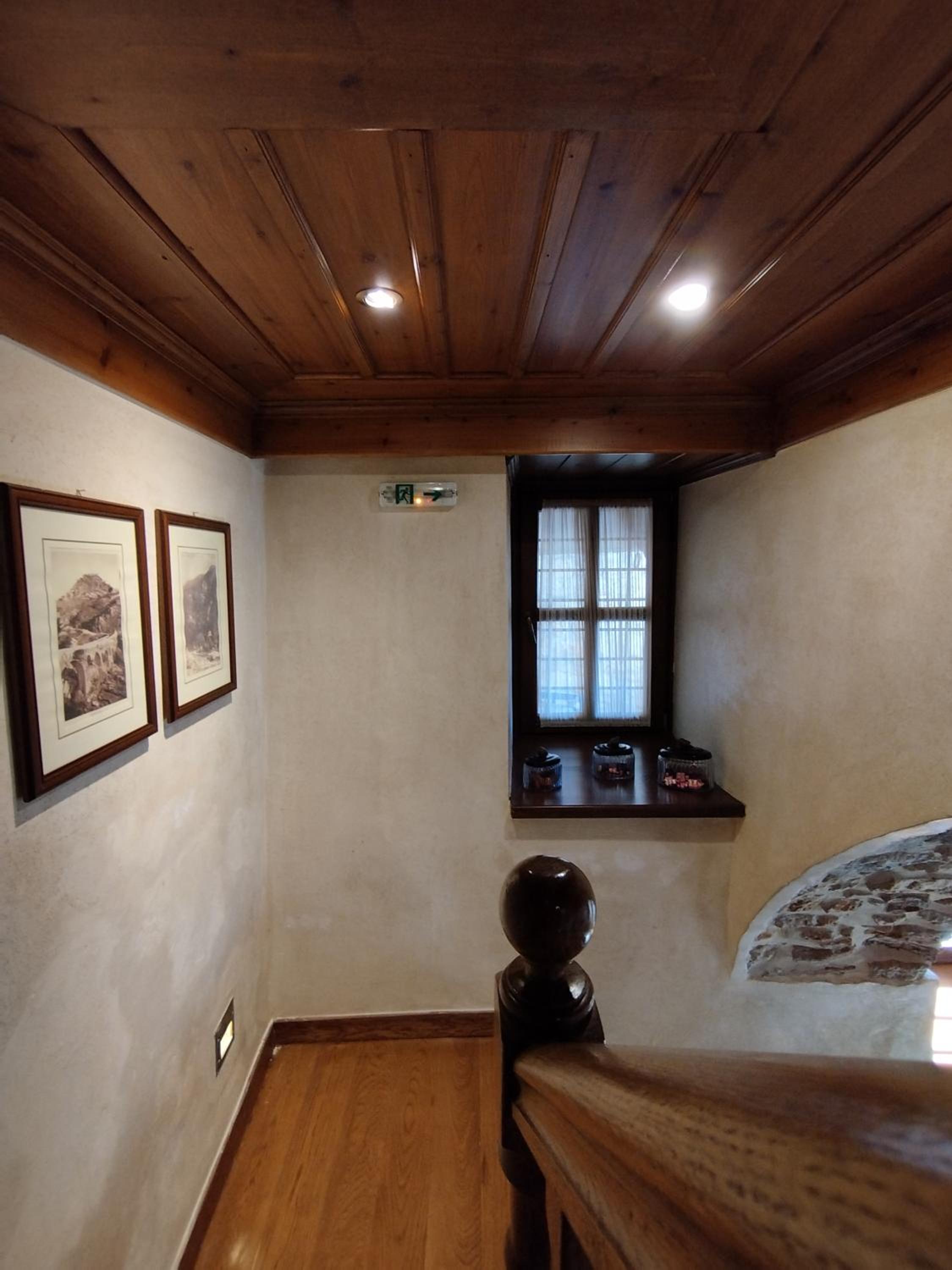 Lousiou Nymphes escape suites