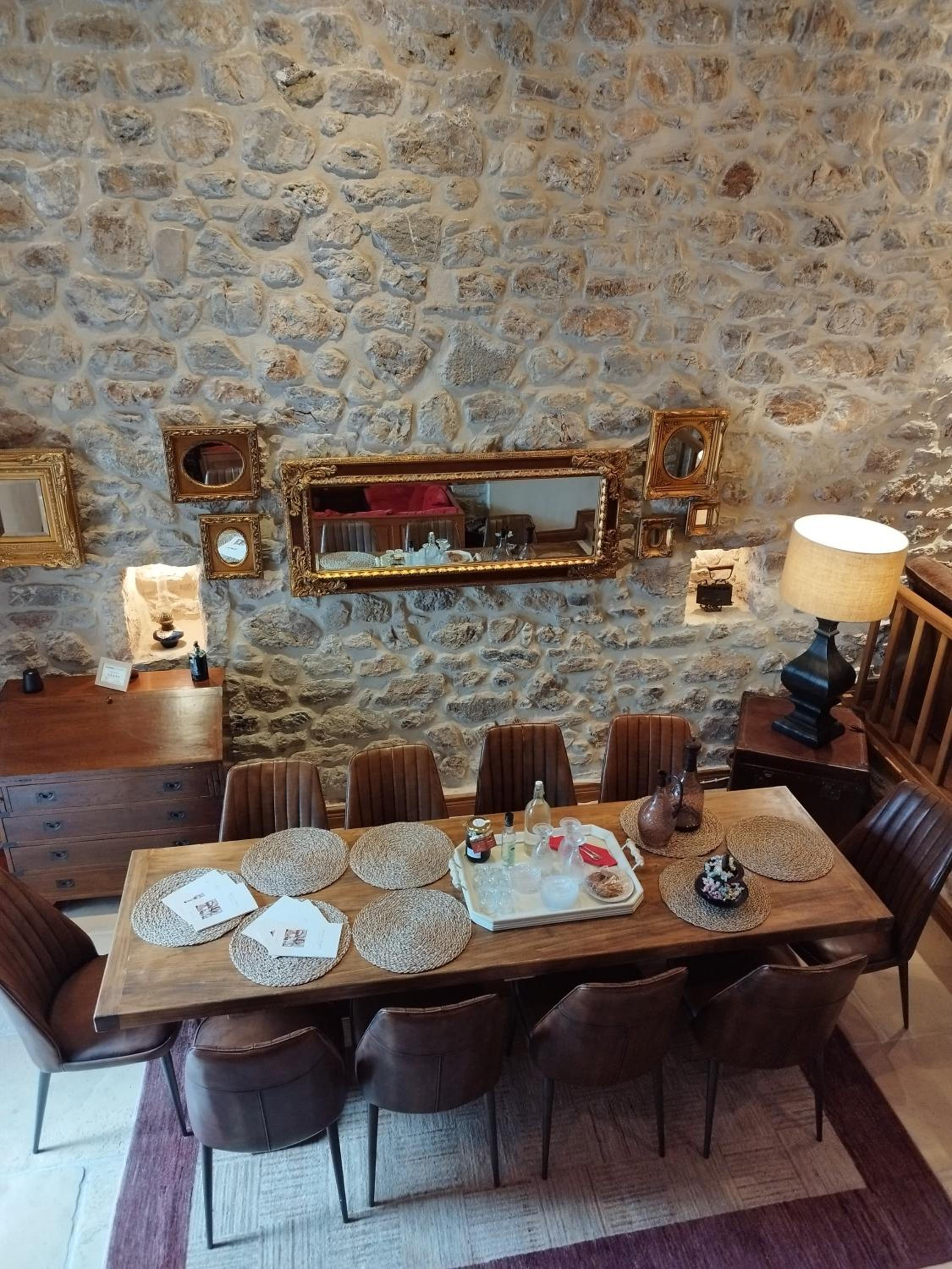 Lousiou Nymphes escape suites