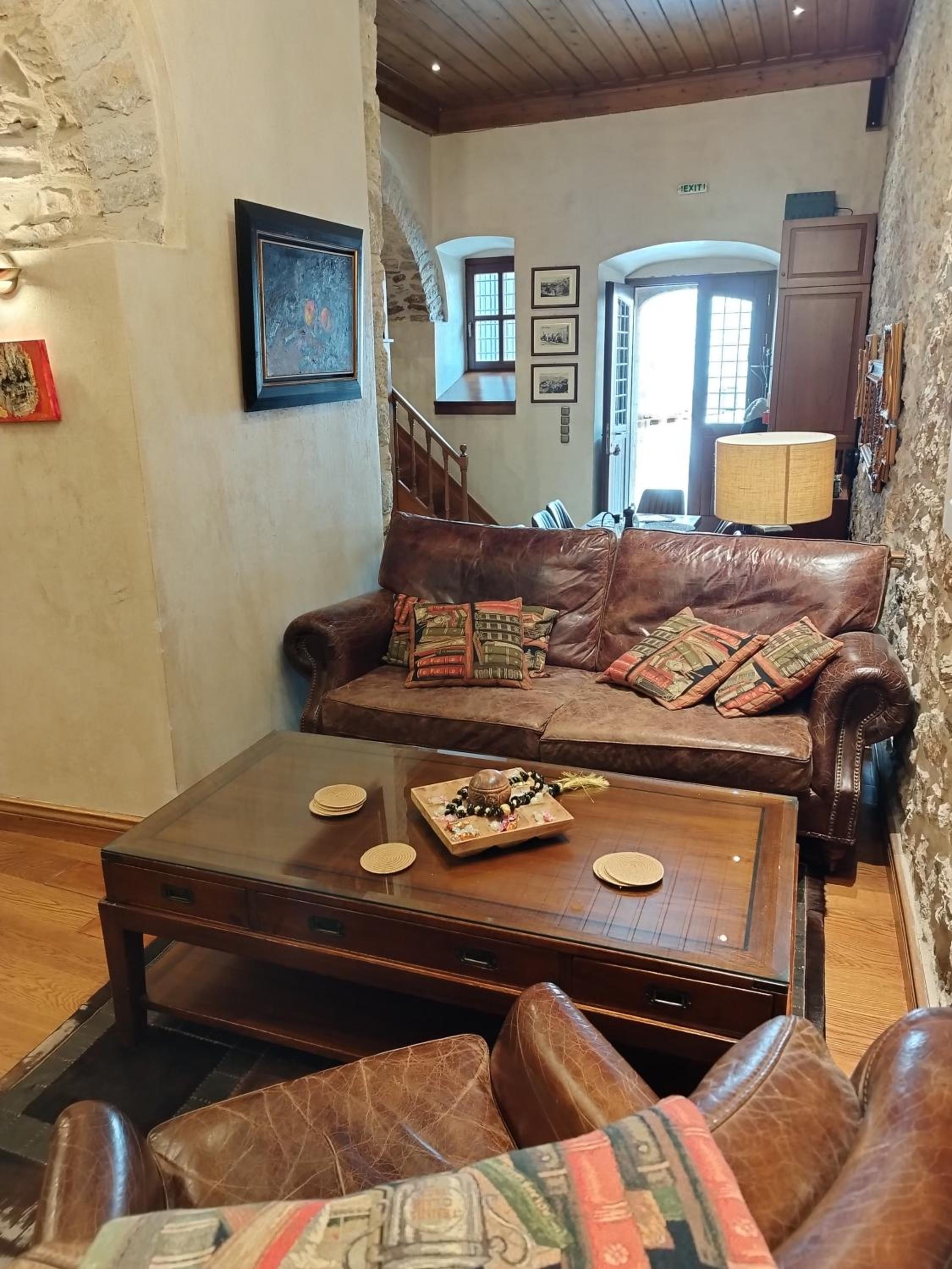 Lousiou Nymphes escape suites