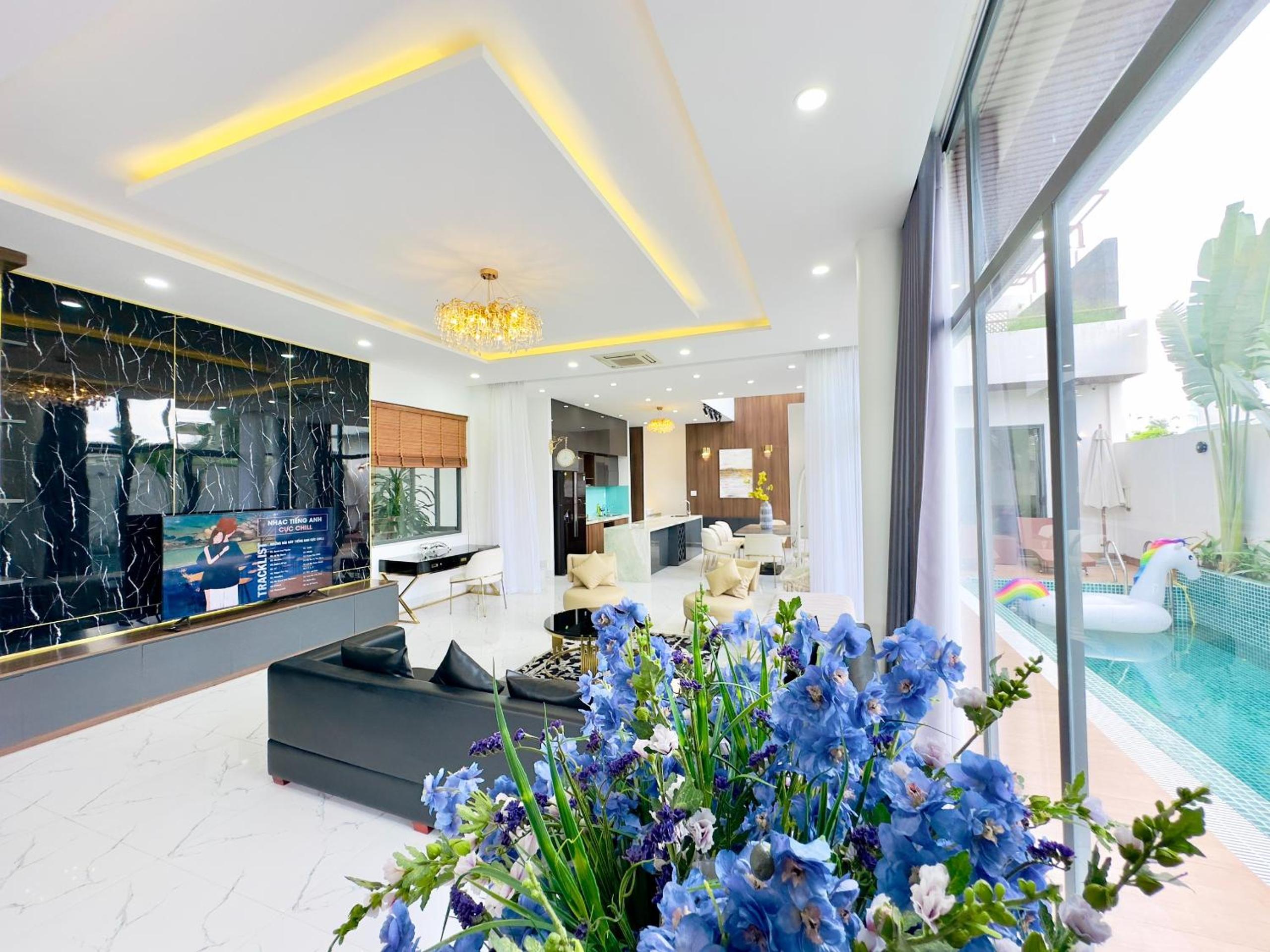 Private 5Brs Pool Villa Luxurious Furniture