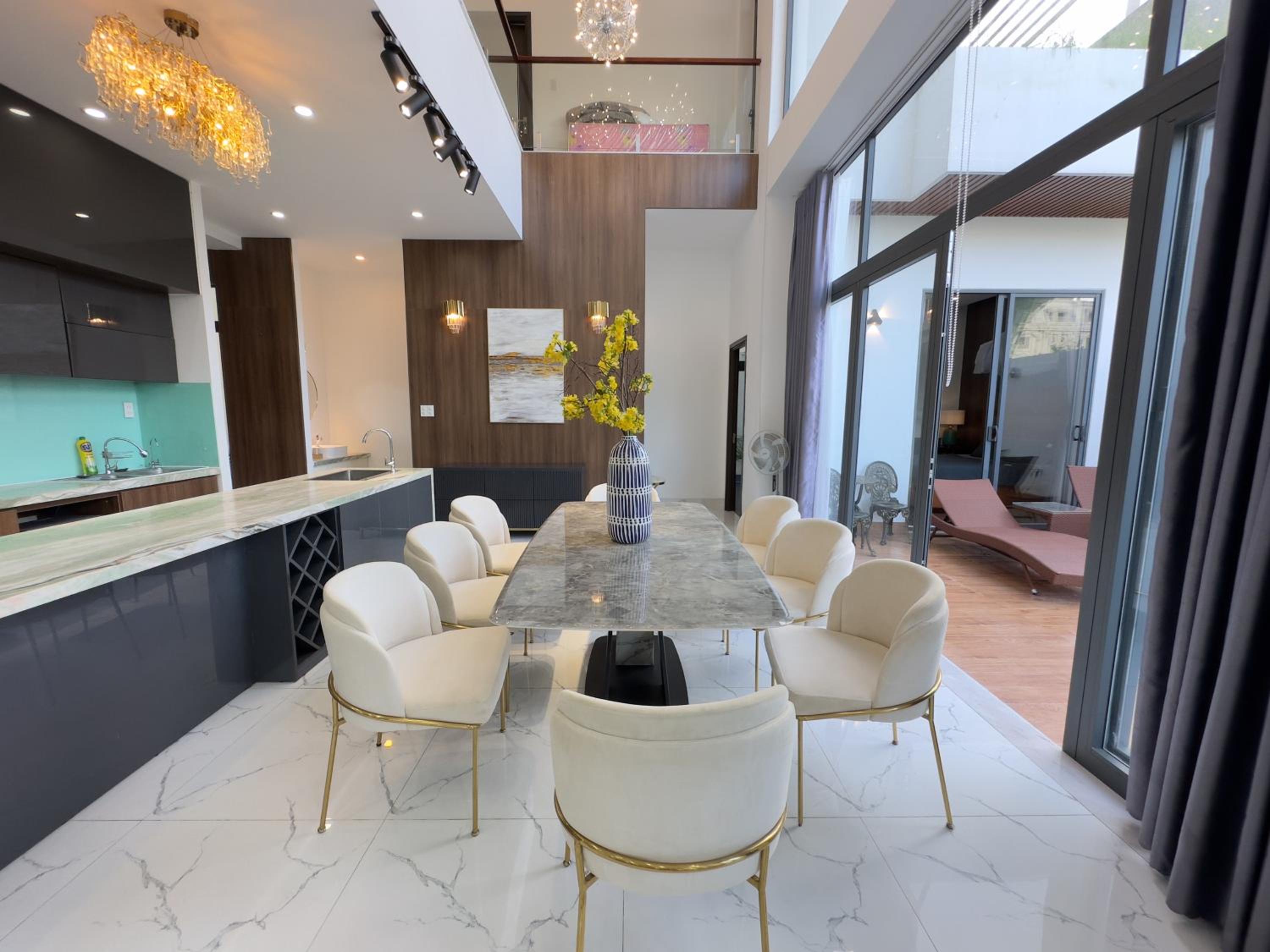 Private 5Brs Pool Villa Luxurious Furniture