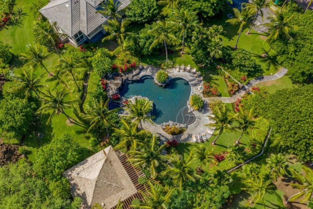Luxury Oasis Palm Villas at Mauna Lani Beach Club view 3