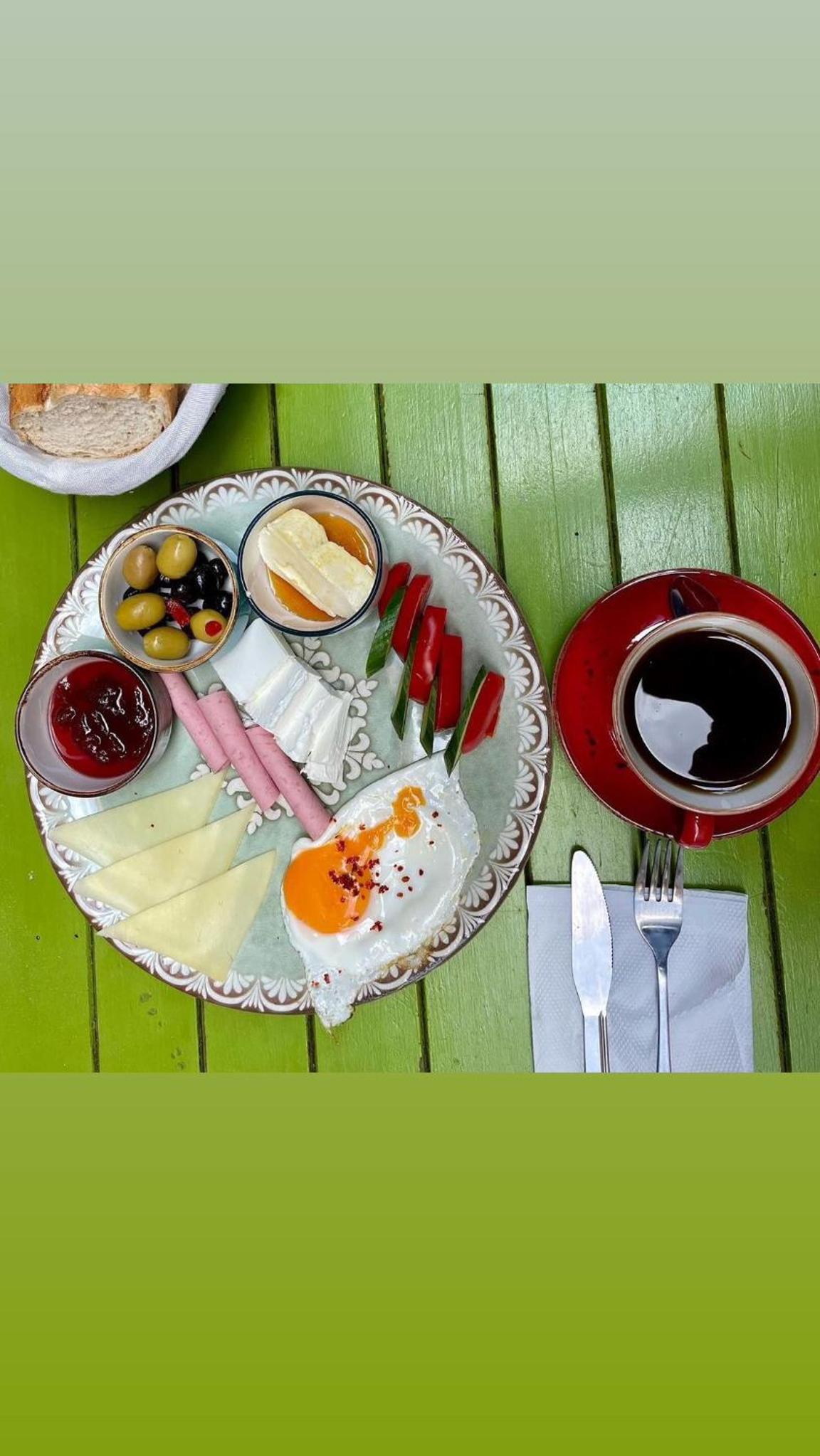 THE BEYBÛN HOTEL - Image 7