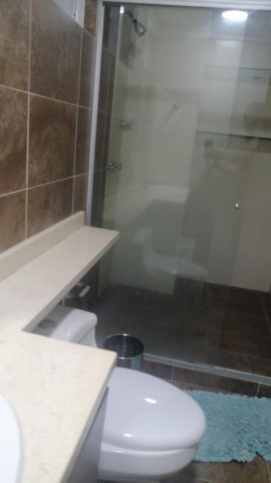 habitacion amoblada con baño