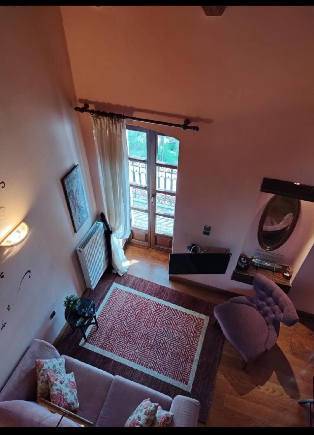 Lousiou Nymphes escape suites
