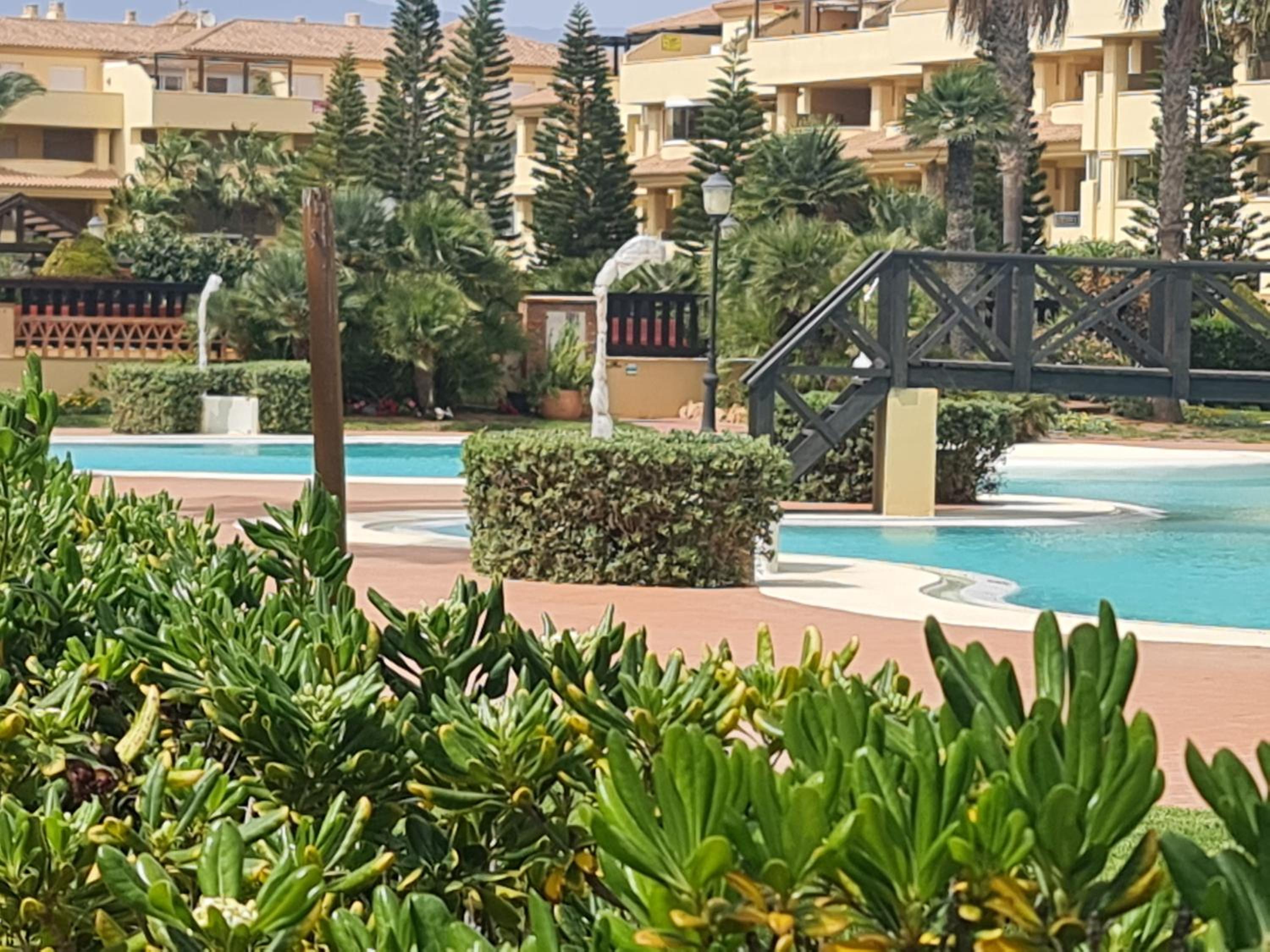Villa Romana con piscina privada y vistas al jardín