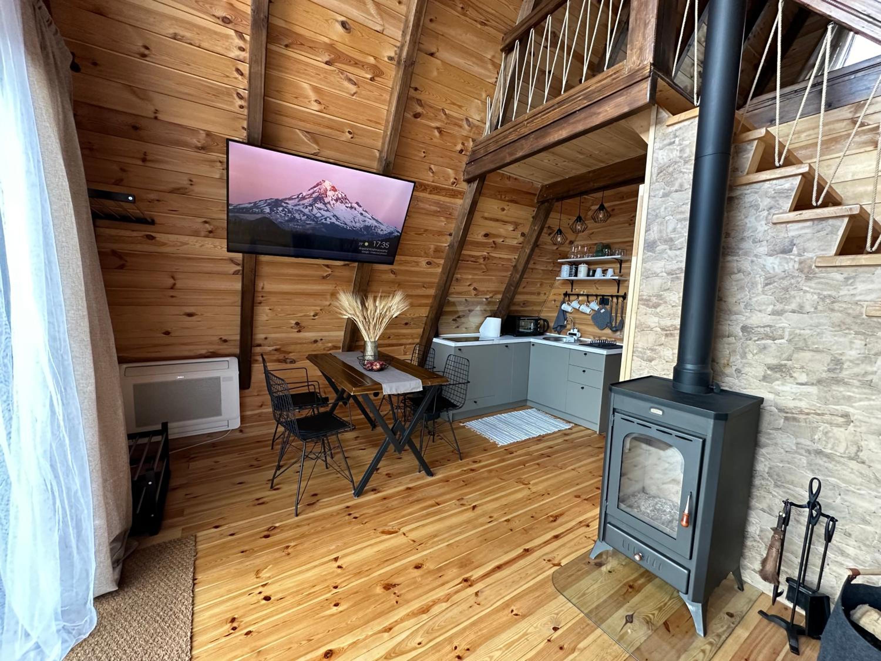 PeaksView Chalets photo 4