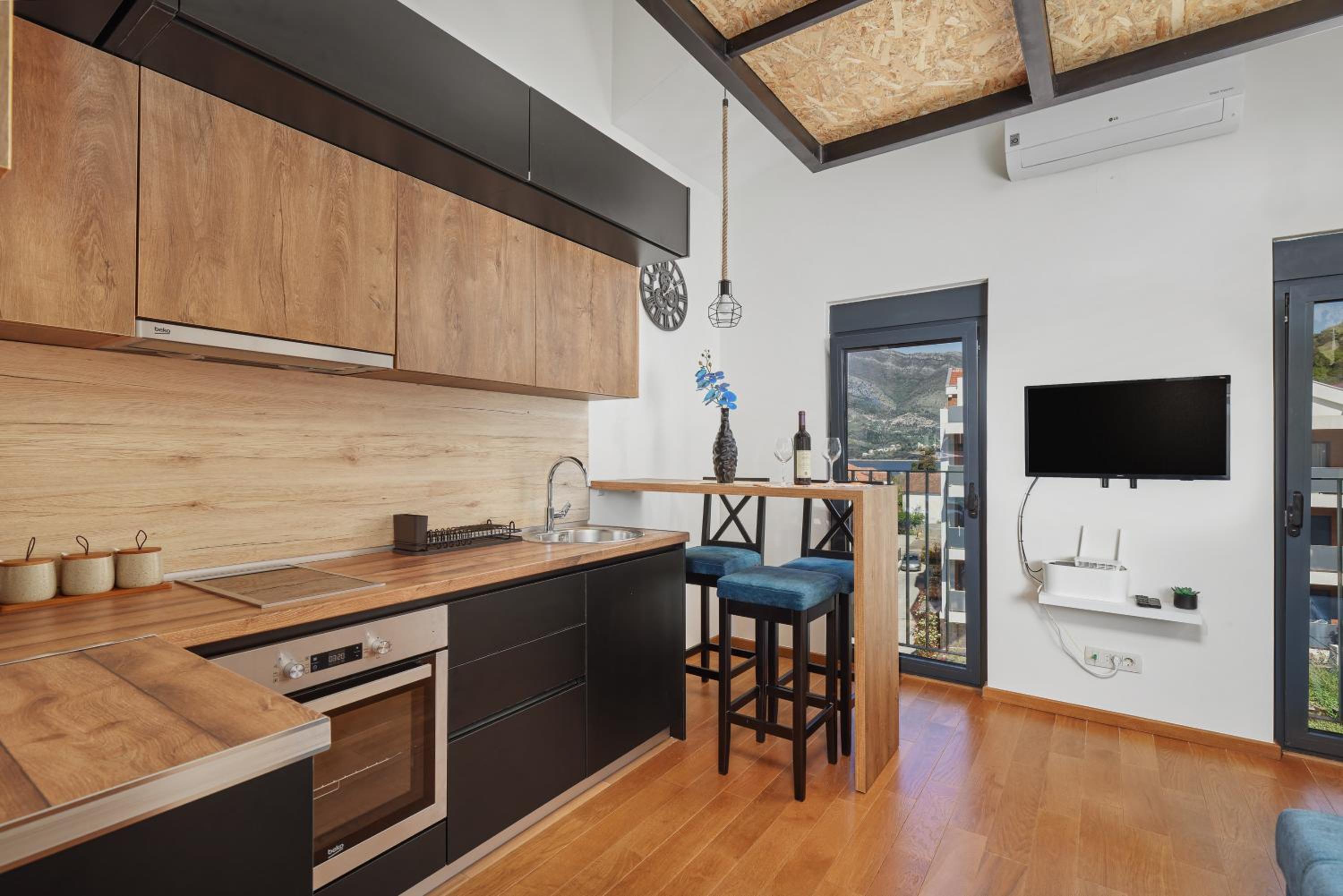 Ell Star 2 Apartment view 3