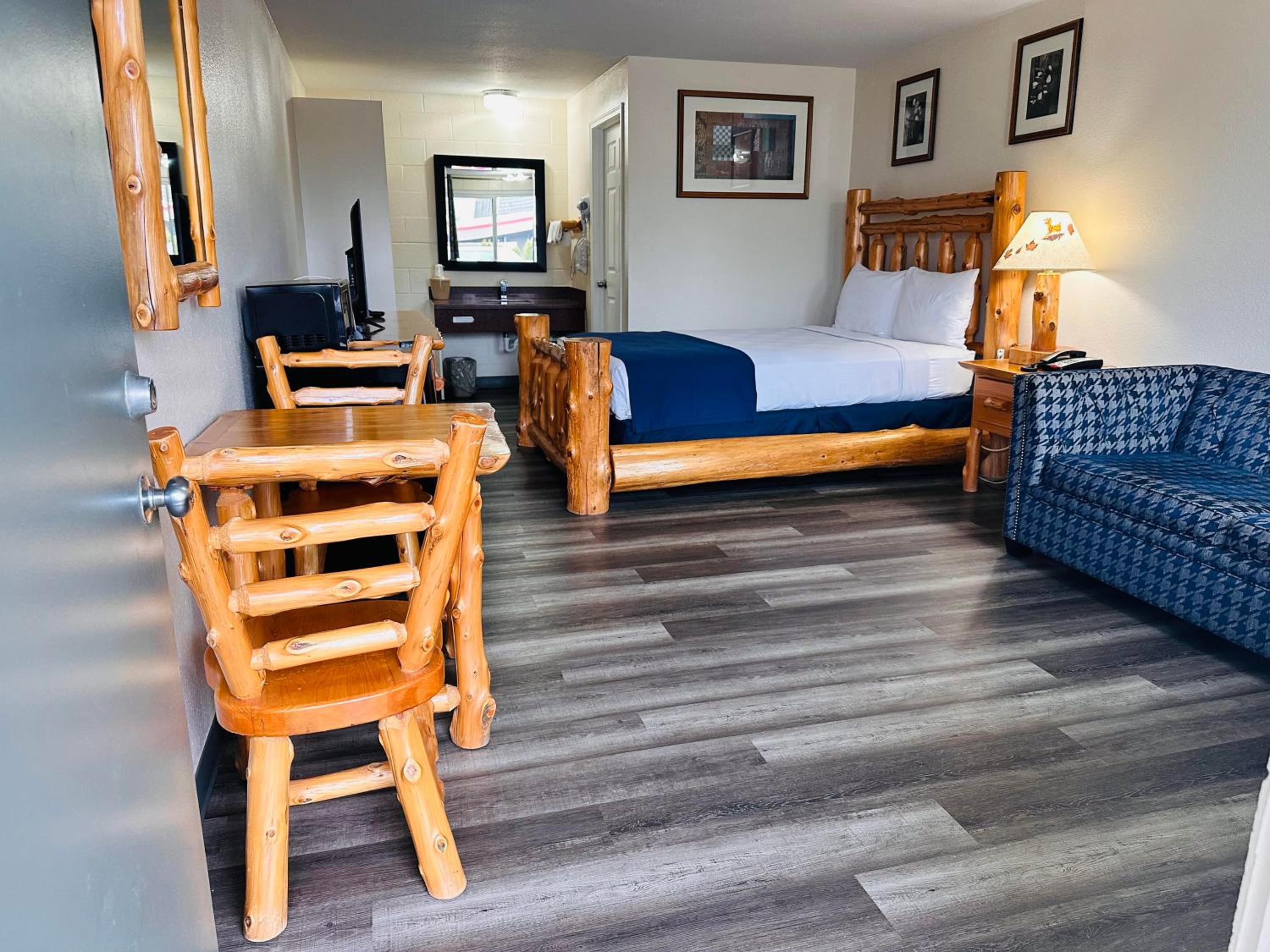 Northwoods Motel