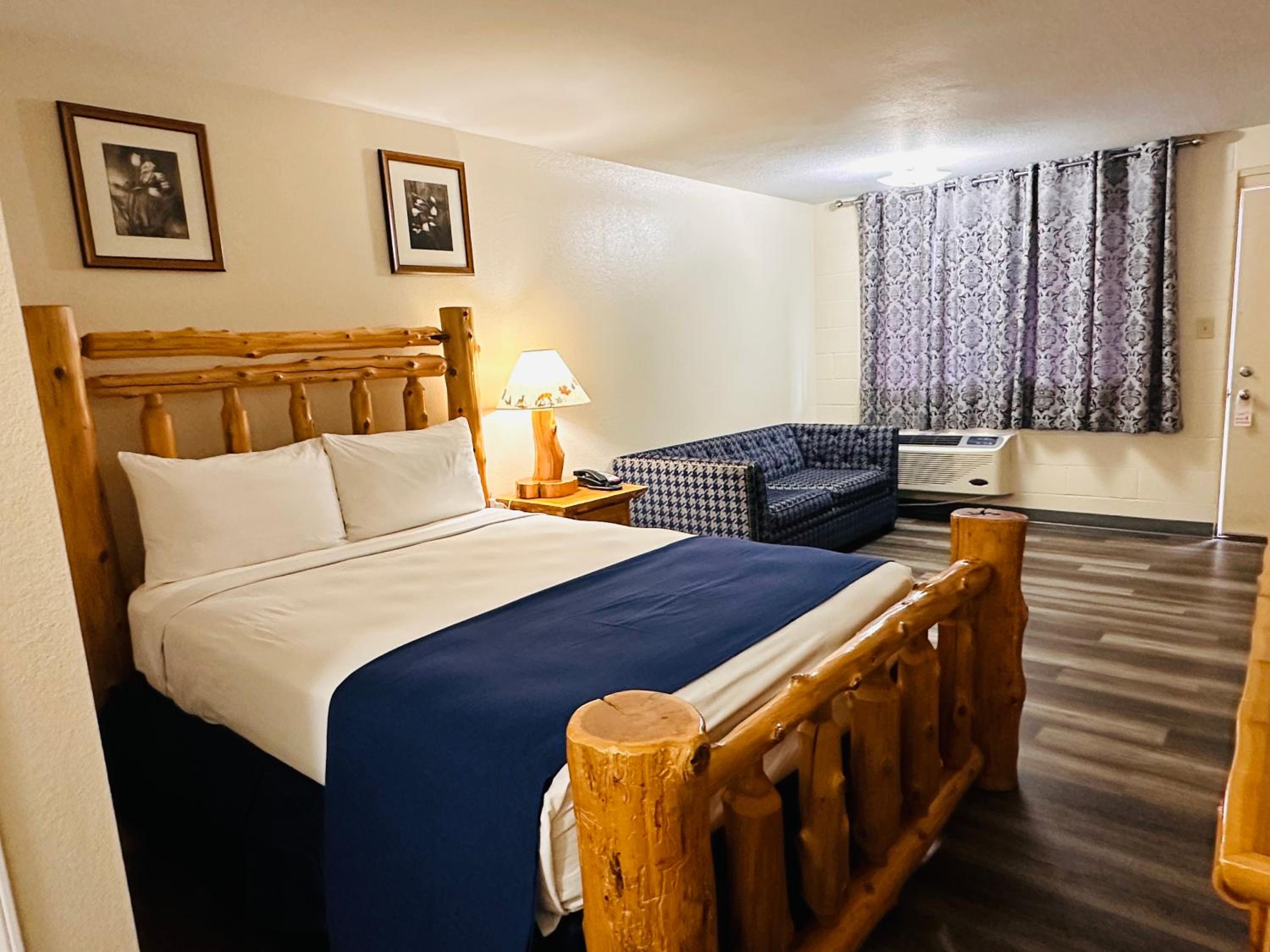 Northwoods Motel