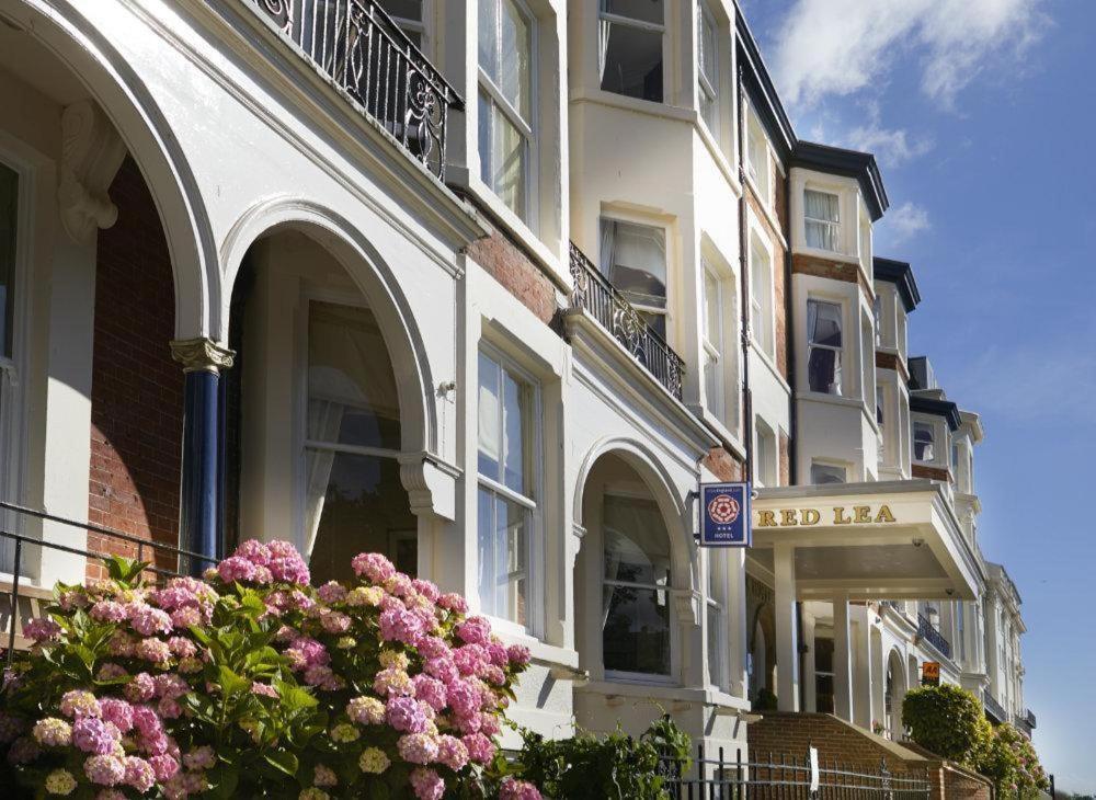 Hotel Red Lea Apartments with Pool & Spa Access - Image 1