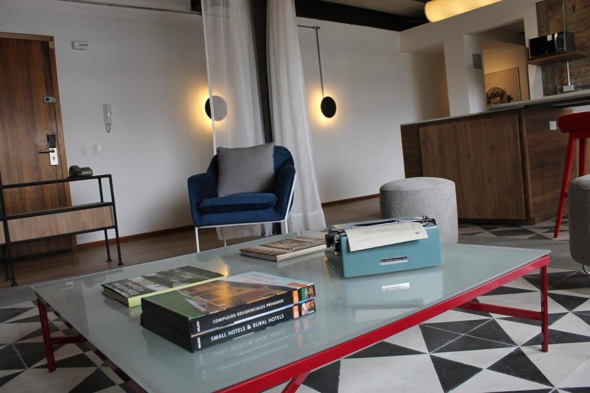 Amazing Vintage Apartment in Centro Internacional RColon 601