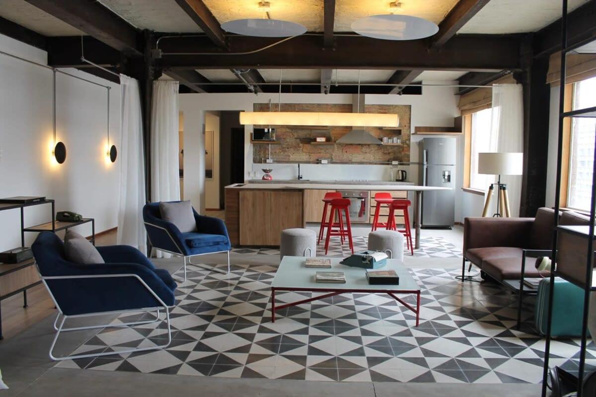 Amazing Vintage Apartment in Centro Internacional RColon 601