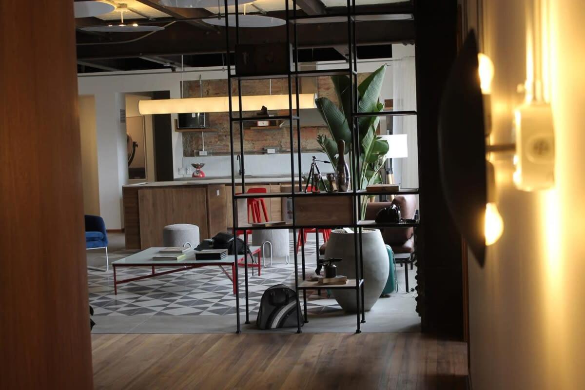 Amazing Vintage Apartment in Centro Internacional RColon 601