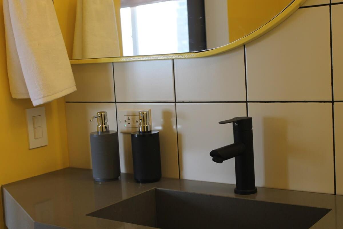 Amazing Vintage Apartment in Centro Internacional RColon 601