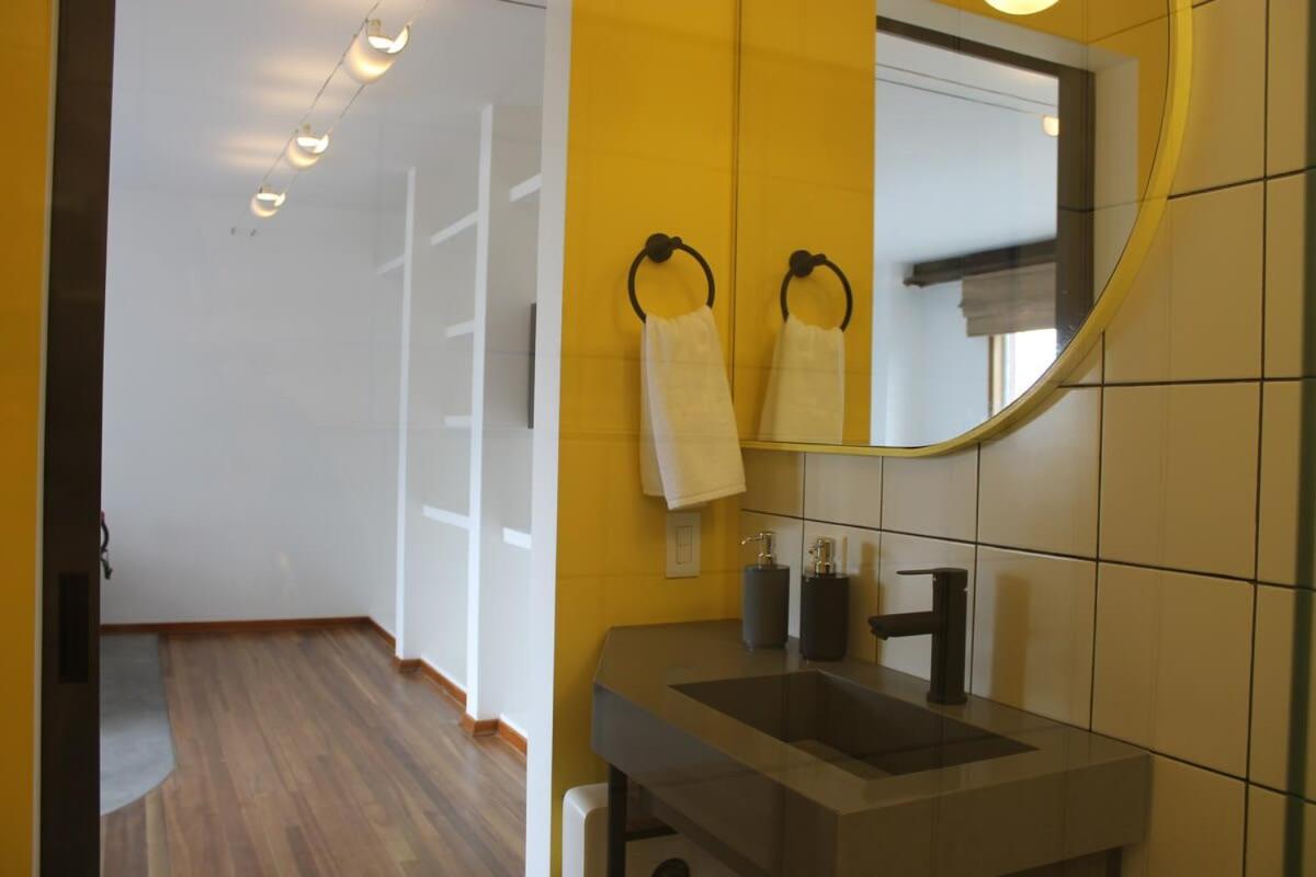 Amazing Vintage Apartment in Centro Internacional RColon 601