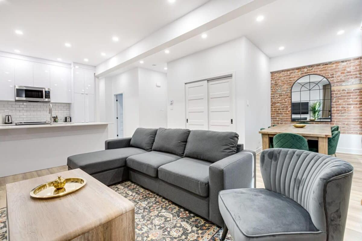 Modern & Bright 3BR with Sofabed in Mile-End