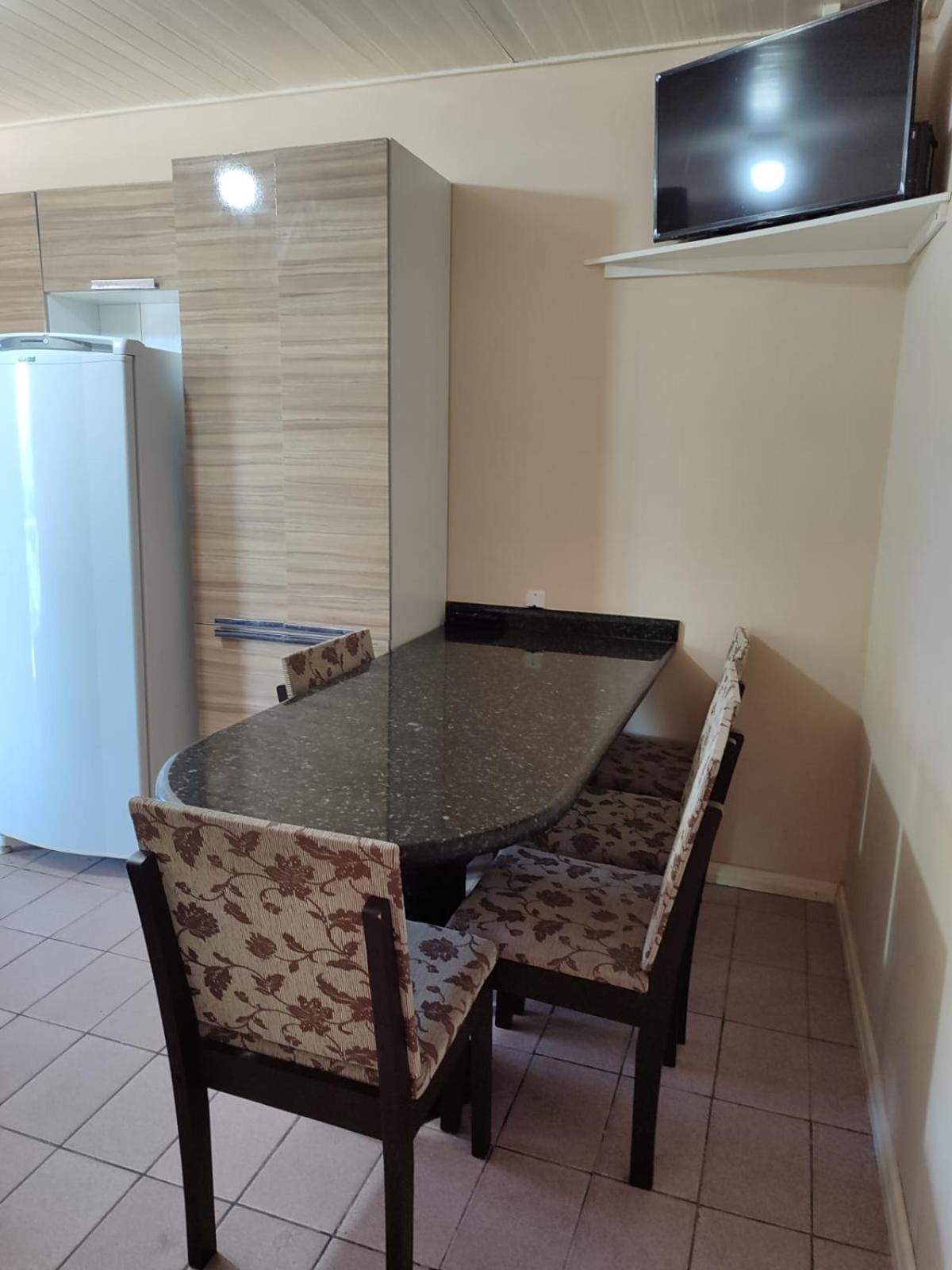 Apartamento de 2 dormitórios