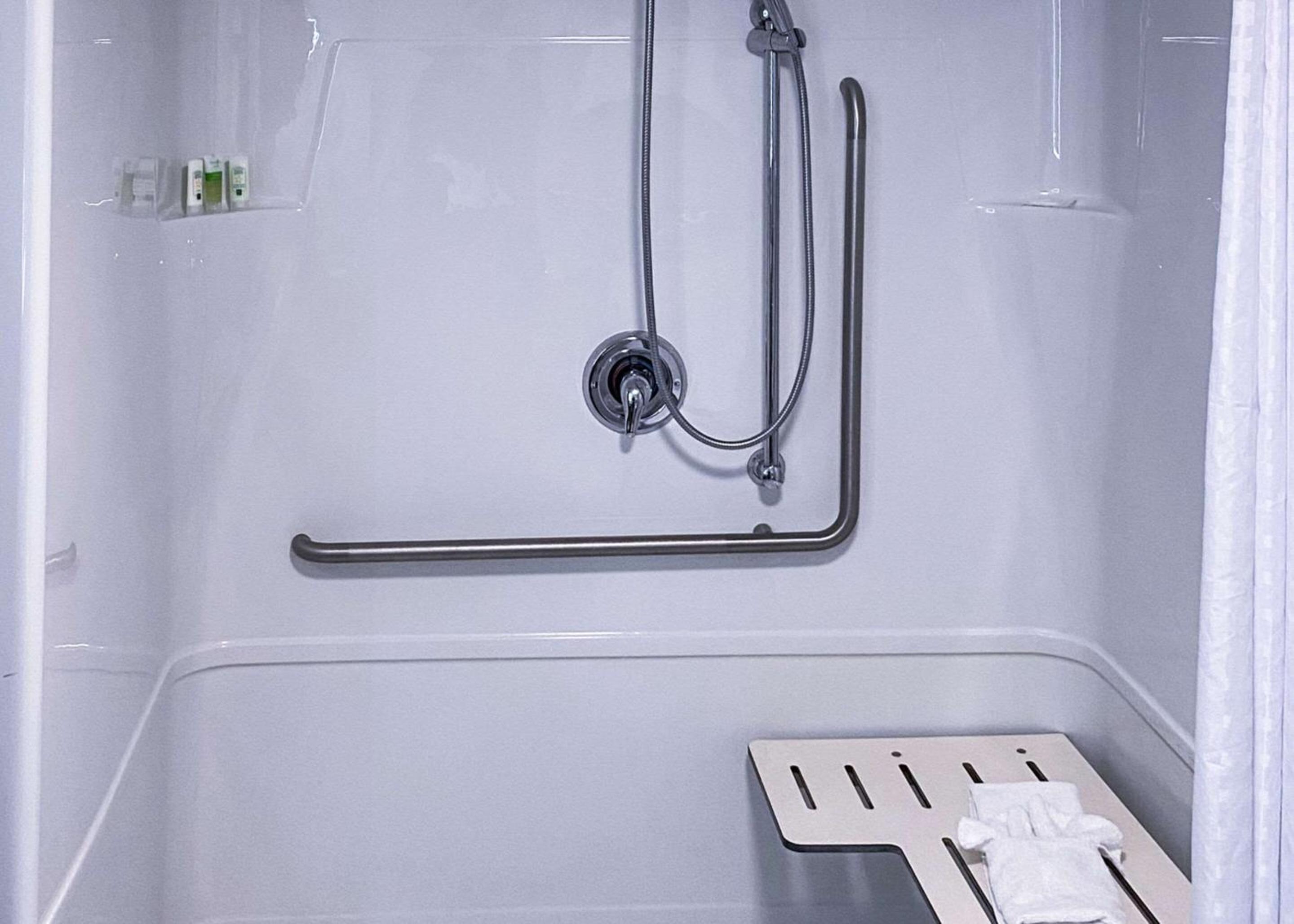 Quality Inn - Image 5