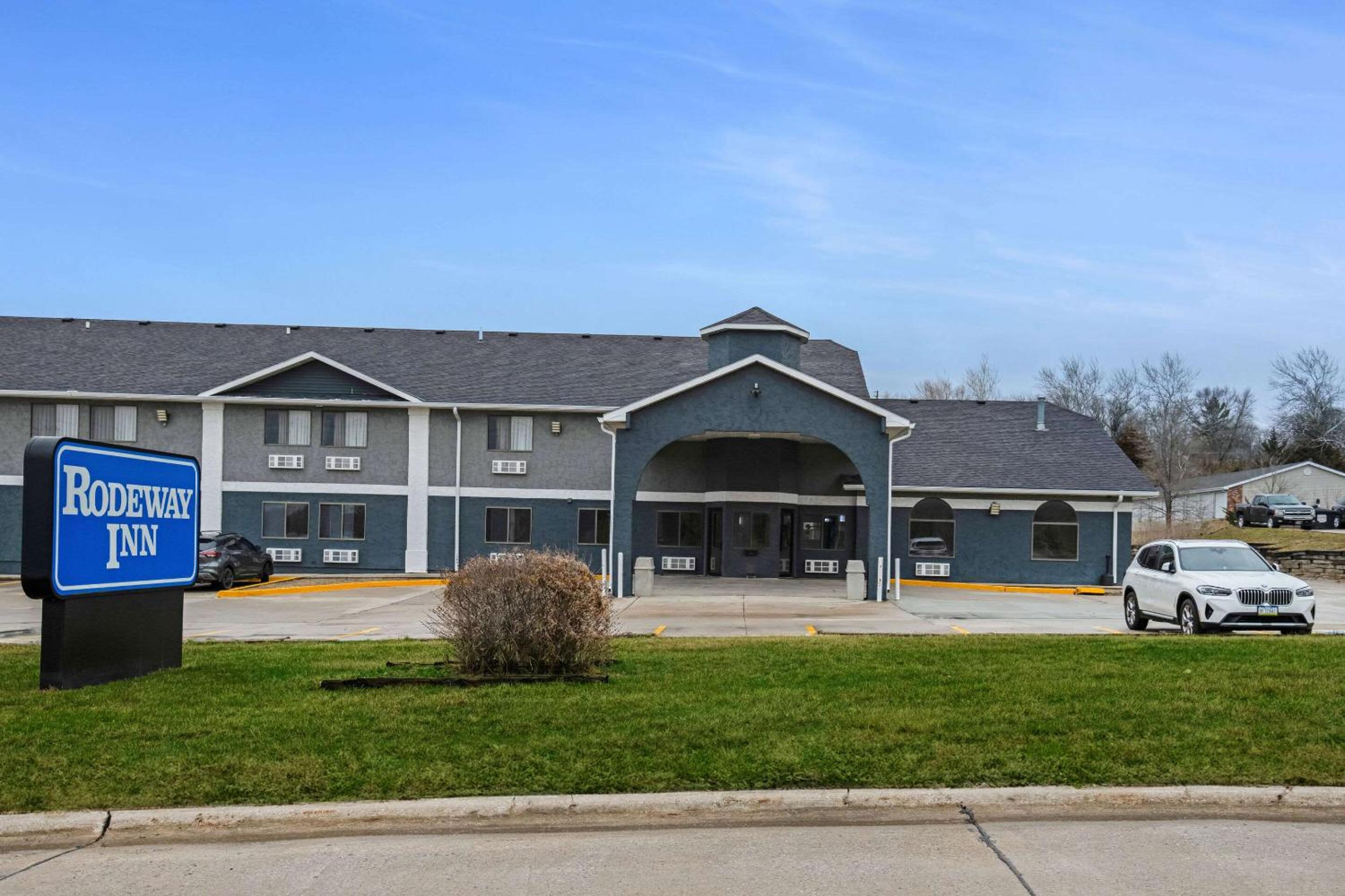 Rodeway Inn - Property Image 27