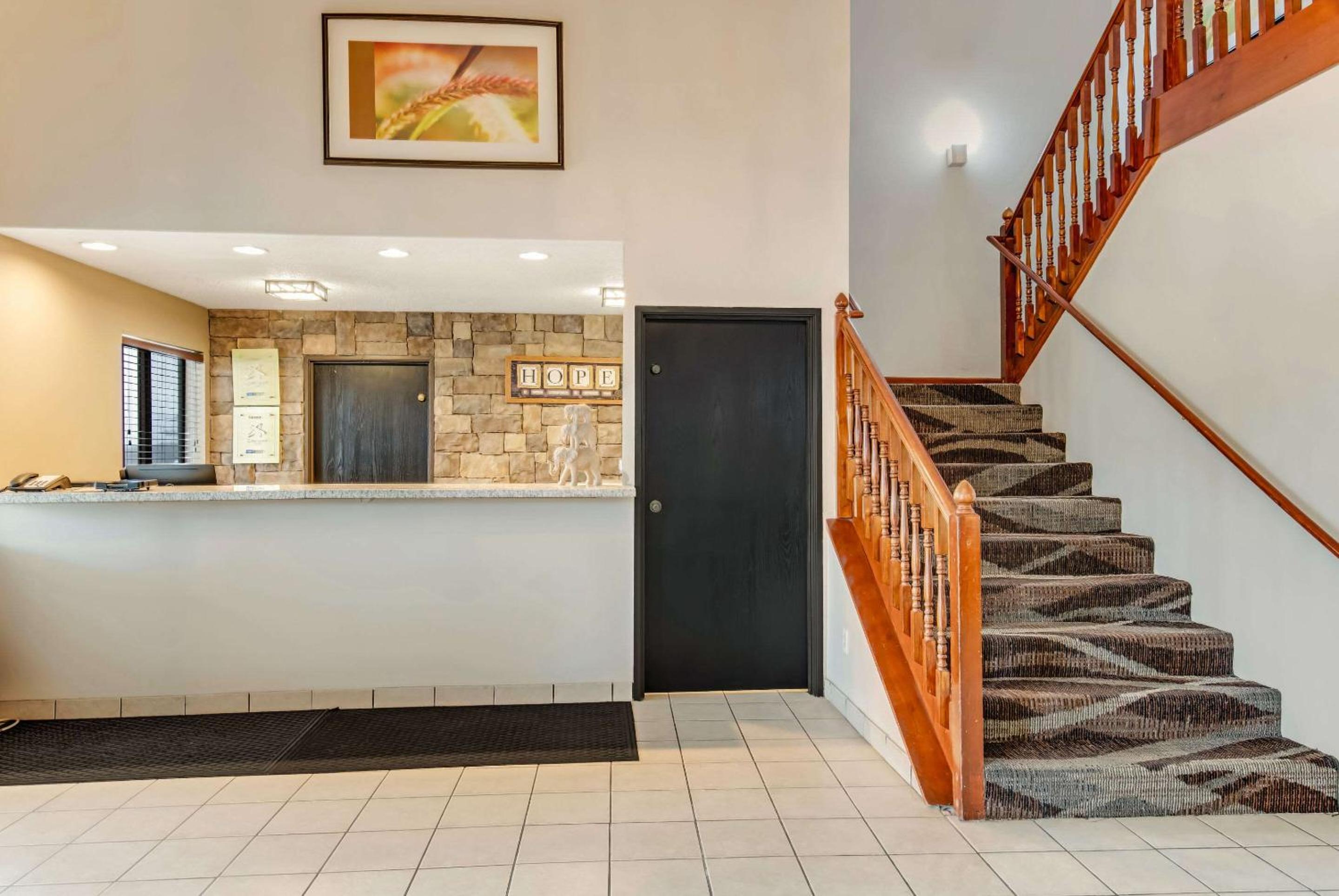 Rodeway Inn - Property Image 20