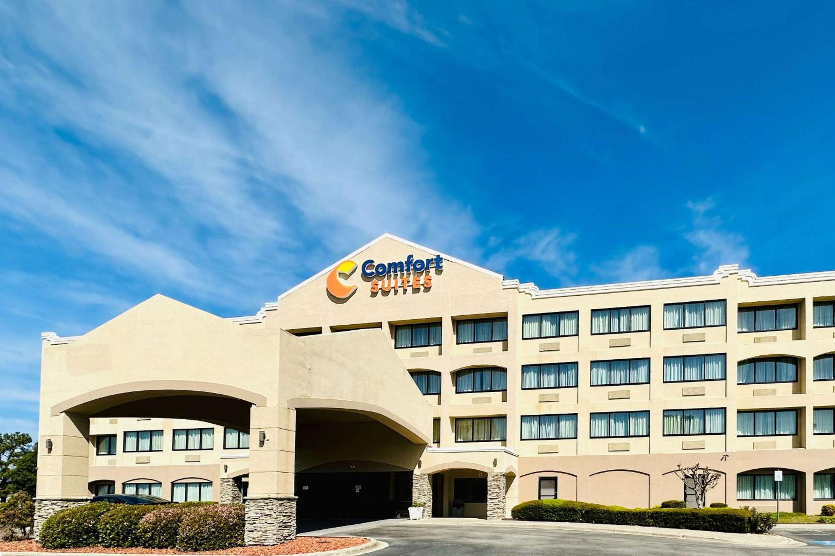 Lumberton Vacations - Comfort Suites - Property Image 2