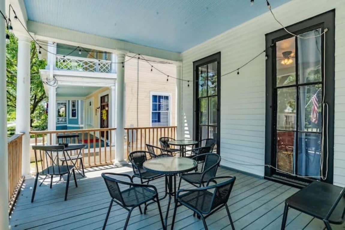 Mobile Vacations - Dauphin District Darling 3-Downtown, Restaurants - Property Image 1