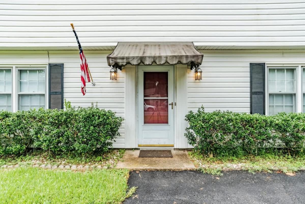 Bel-Air Bungalow- close to Midtown Highways and Downtown Mobile view 3