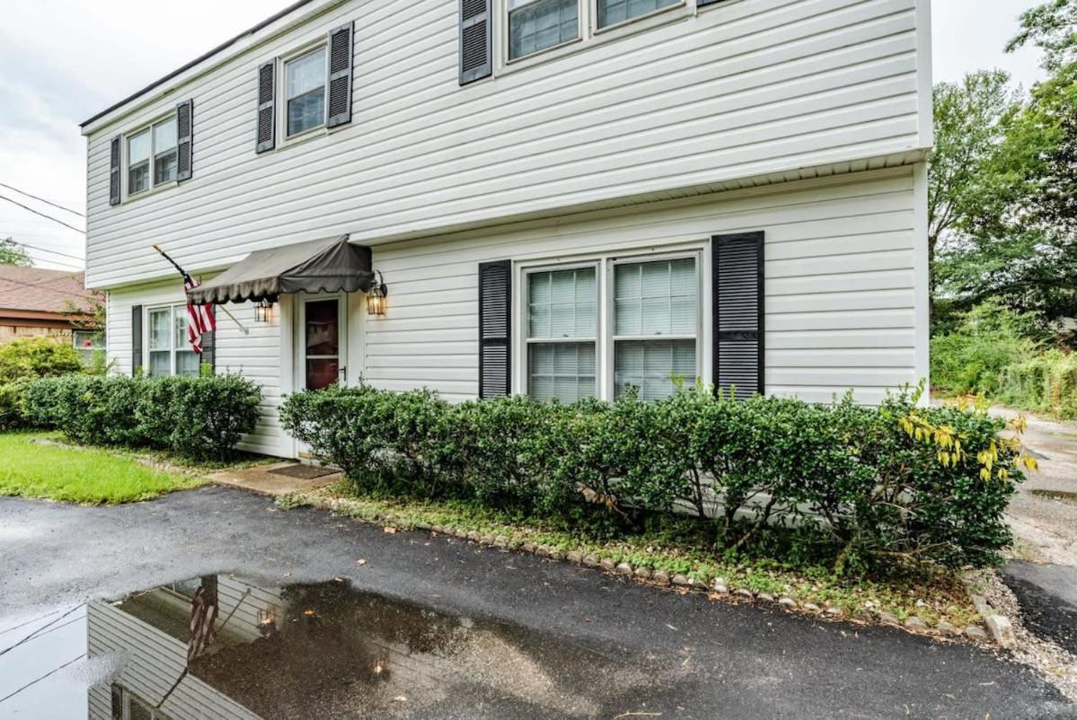 Bel-Air Bungalow- close to Midtown Highways and Downtown Mobile view 4