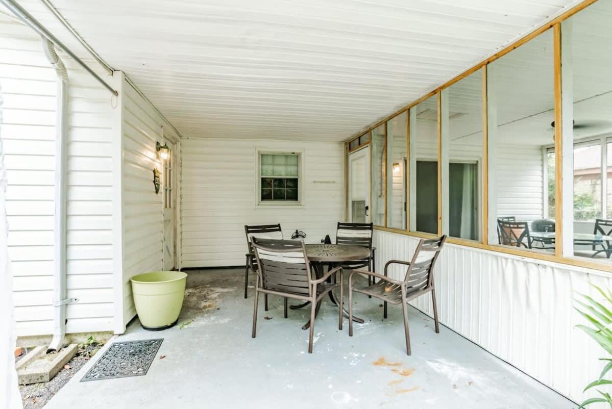 Bel-Air Bungalow- close to Midtown Highways and Downtown Mobile view 5