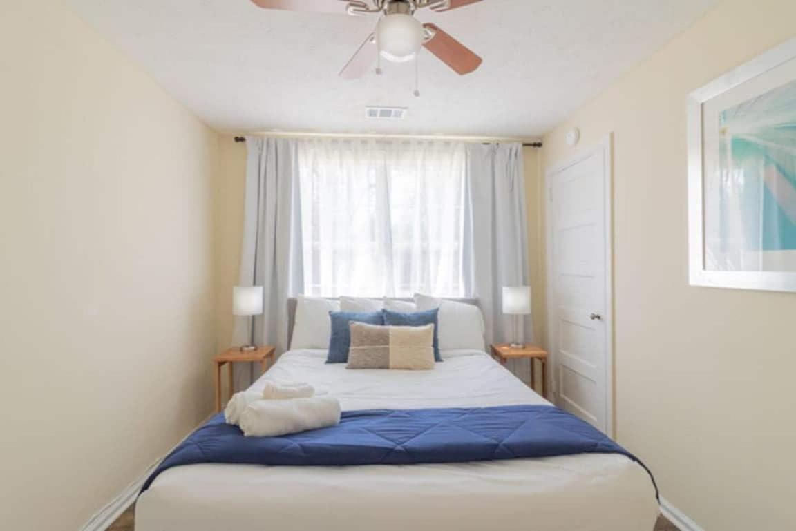 The Delightful Doubles- Unit A- Centrally Located view 3