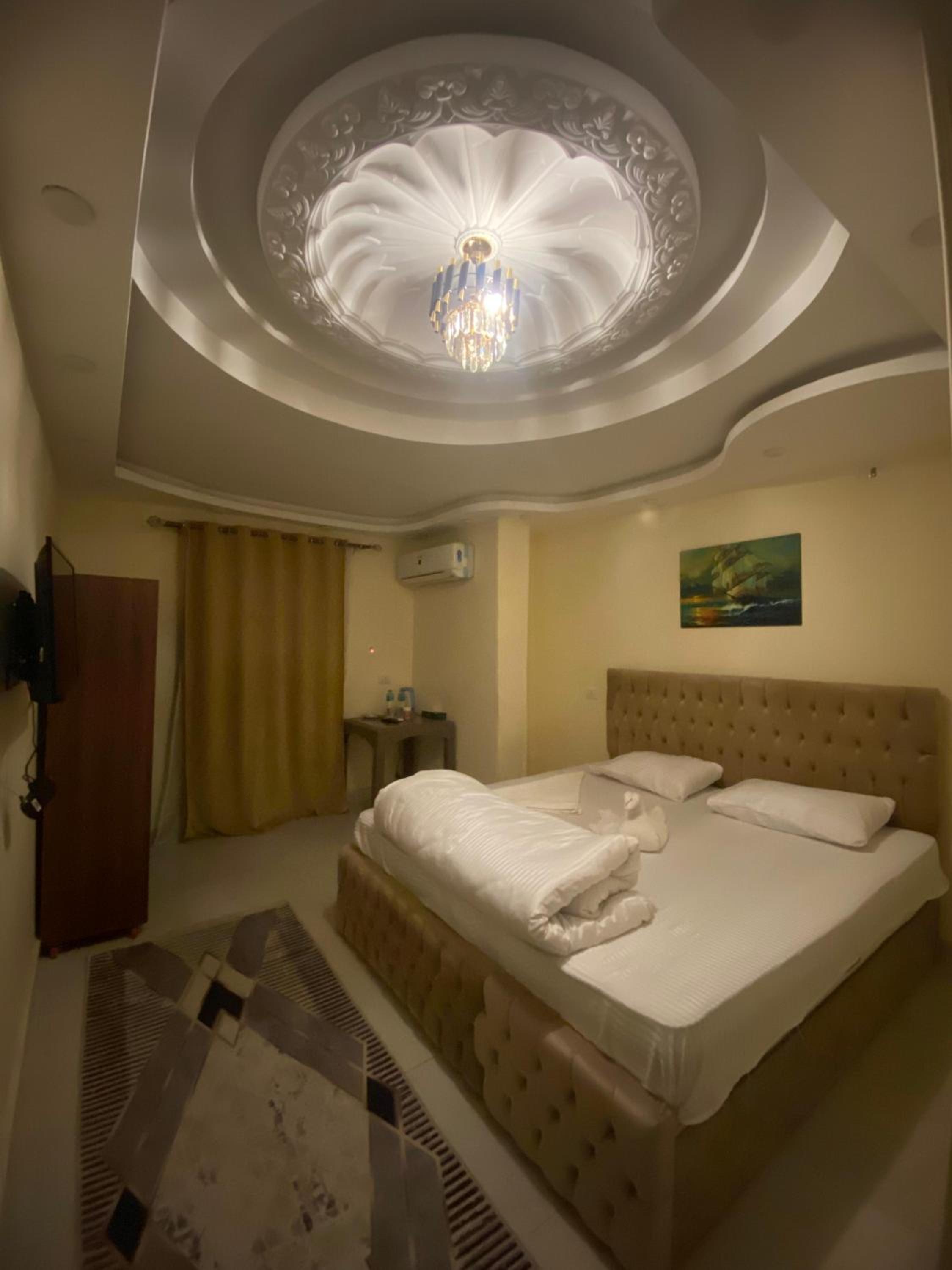 Farouk guest house