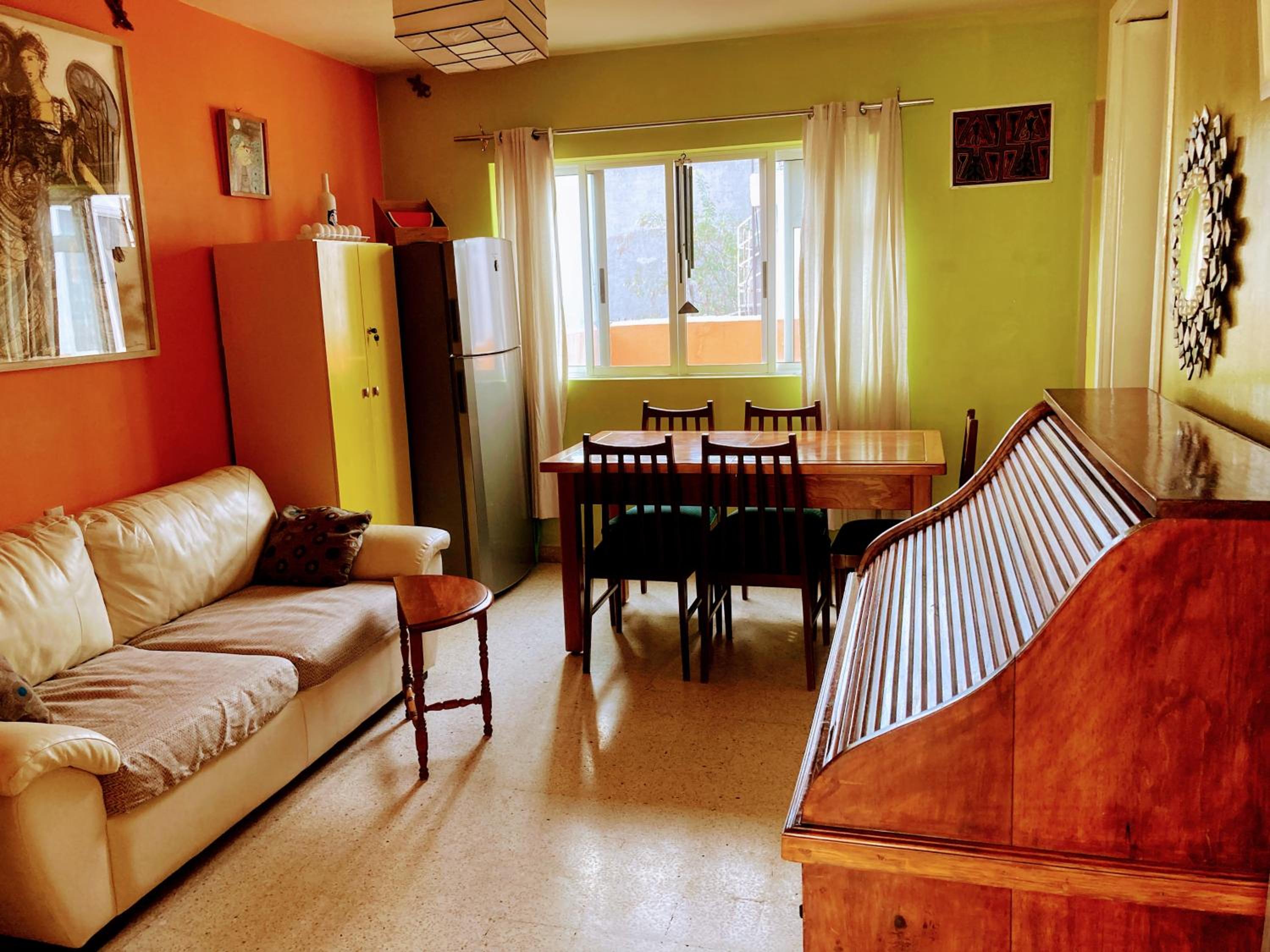 Apartamento completo, lindo y bien comunicado photo 3