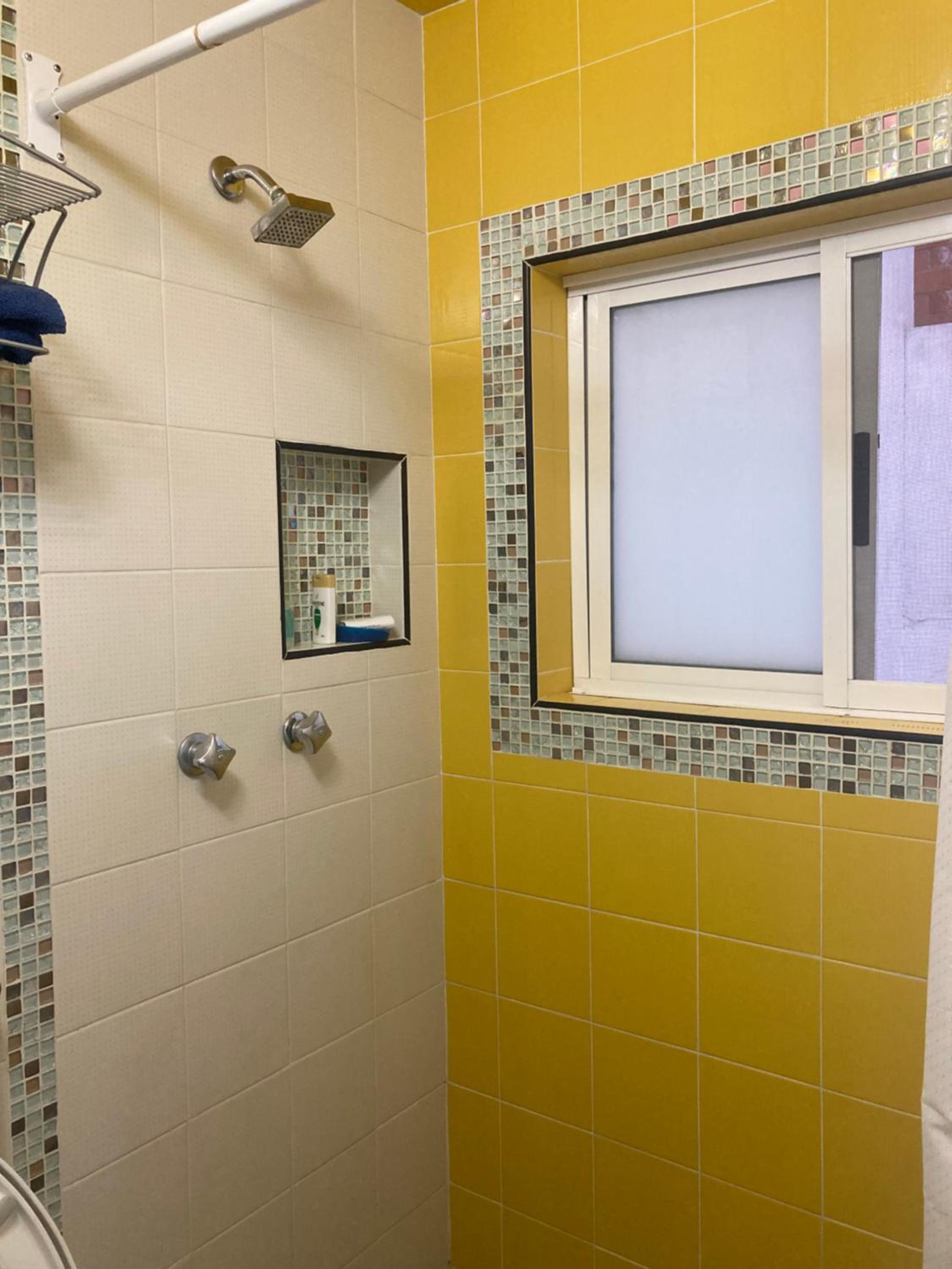 Apartamento completo, lindo y bien comunicado photo 2